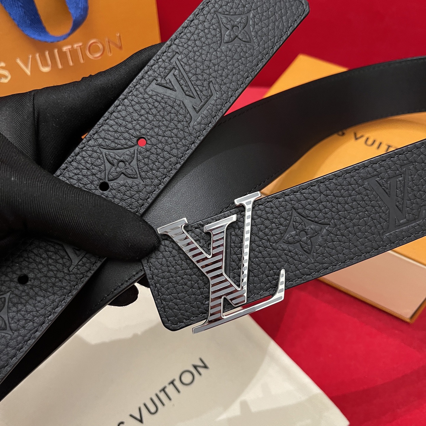 Louis Vuitton 루이비통 루이 비통 토고 패턴 모노그램 남성 가죽 벨트 7