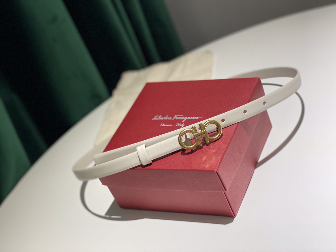 Salvatore Ferragamo 살바토레 페라가모 간치니 소가죽 슬림 벨트 1