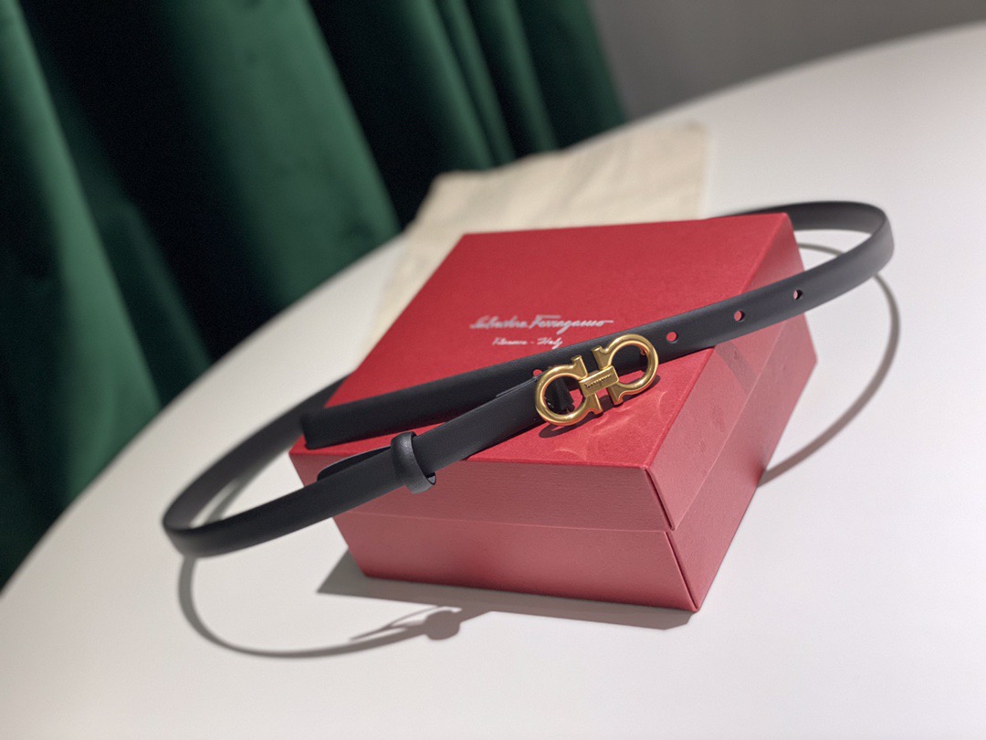 Salvatore Ferragamo 살바토레 페라가모 간치니 소가죽 슬림 벨트 1