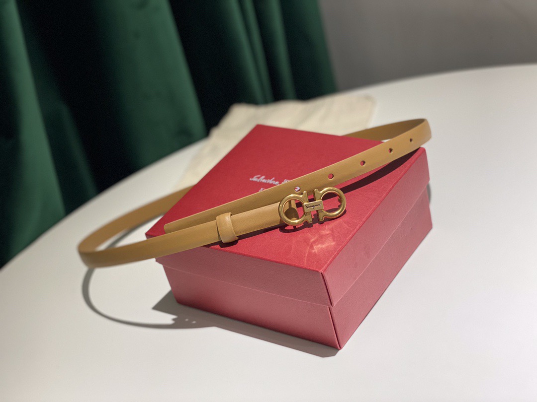 Salvatore Ferragamo 살바토레 페라가모 간치니 소가죽 슬림 벨트 1