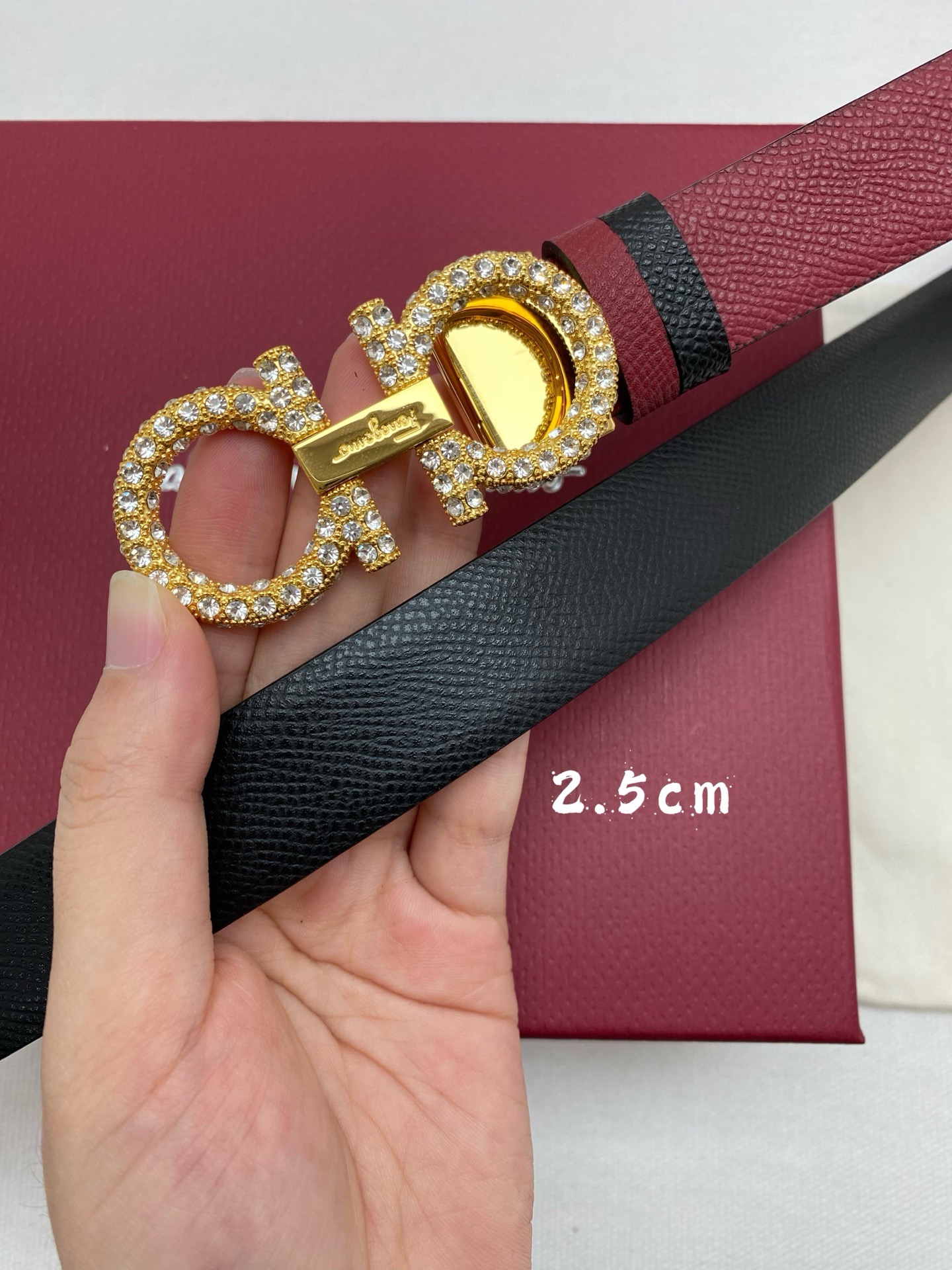 FERRAGAMO 페레가모 FW2023 HUG 나파 가죽 토트백 8