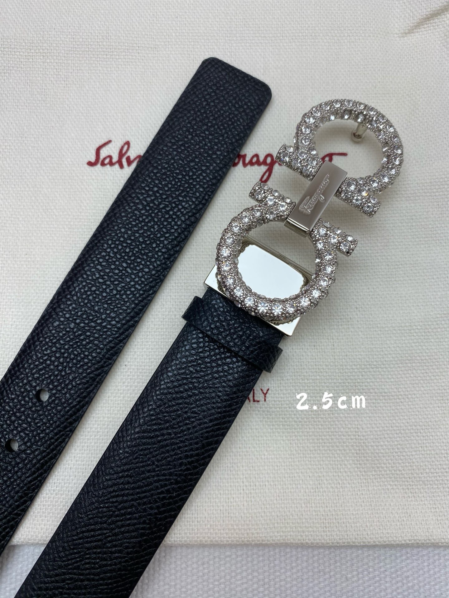 Ferragamo 페라가모 가ancio 크리스탈 버클 여성 소가죽 양면 벨트 1