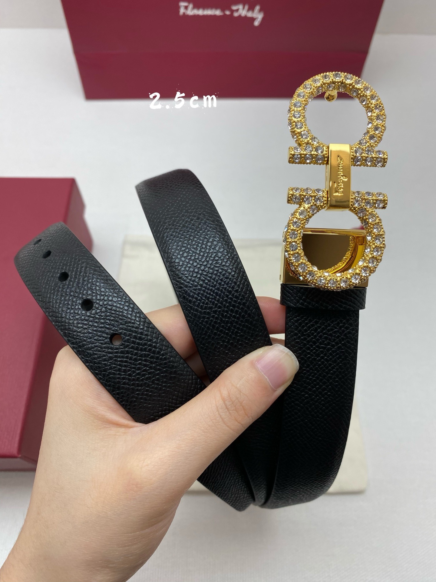 Ferragamo 페라가모 가ancio 크리스탈 버클 여성 소가죽 양면 벨트 8