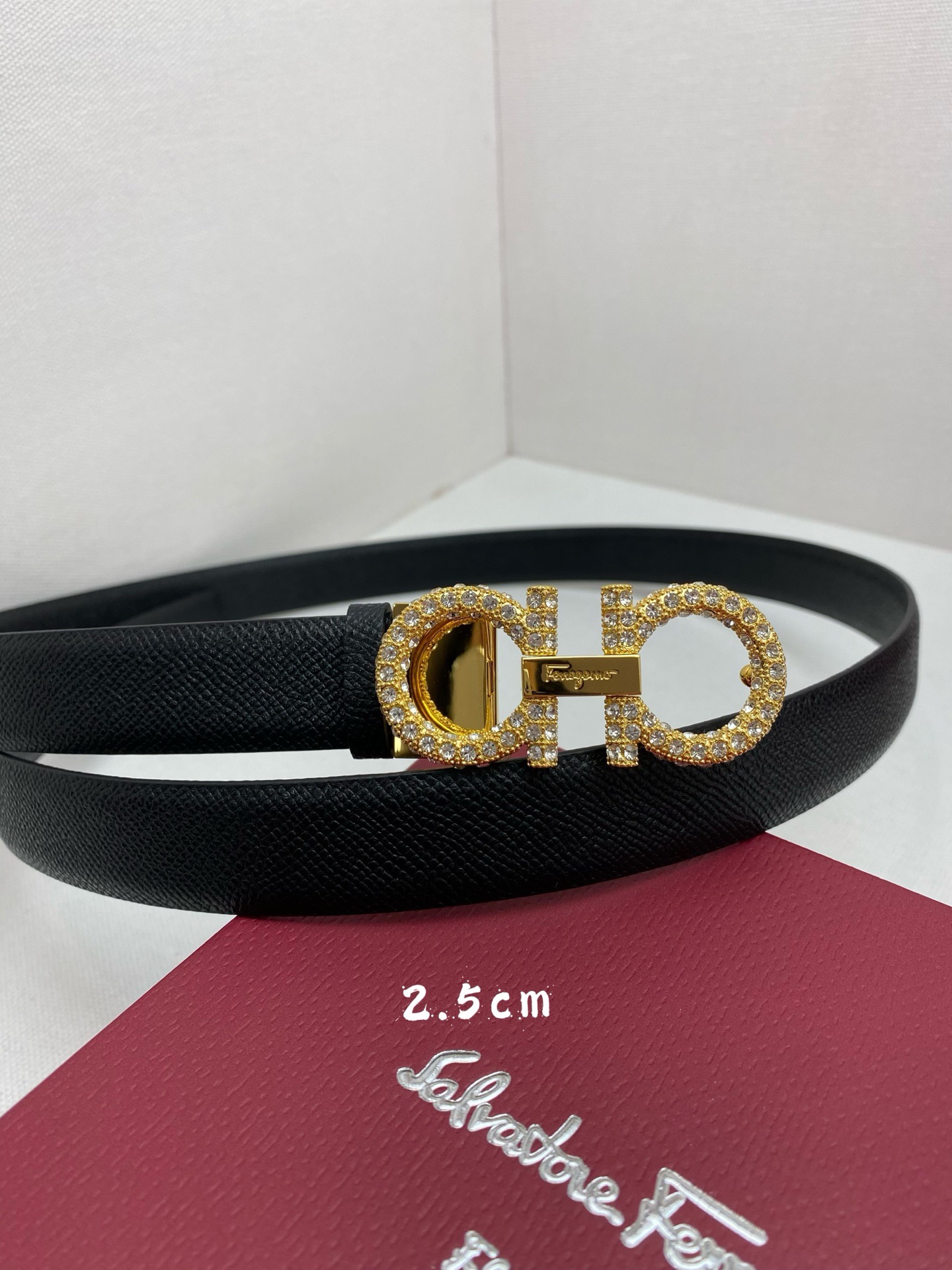 Ferragamo 페라가모 가ancio 크리스탈 버클 여성 소가죽 양면 벨트 10