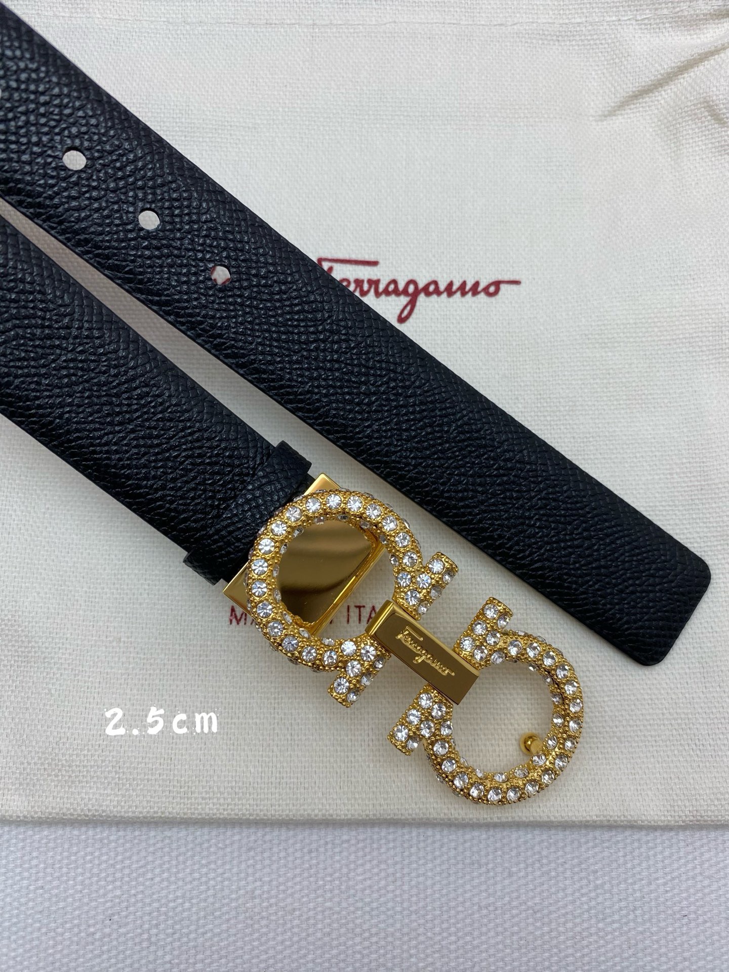 Ferragamo 페라가모 가ancio 크리스탈 버클 여성 소가죽 양면 벨트 12