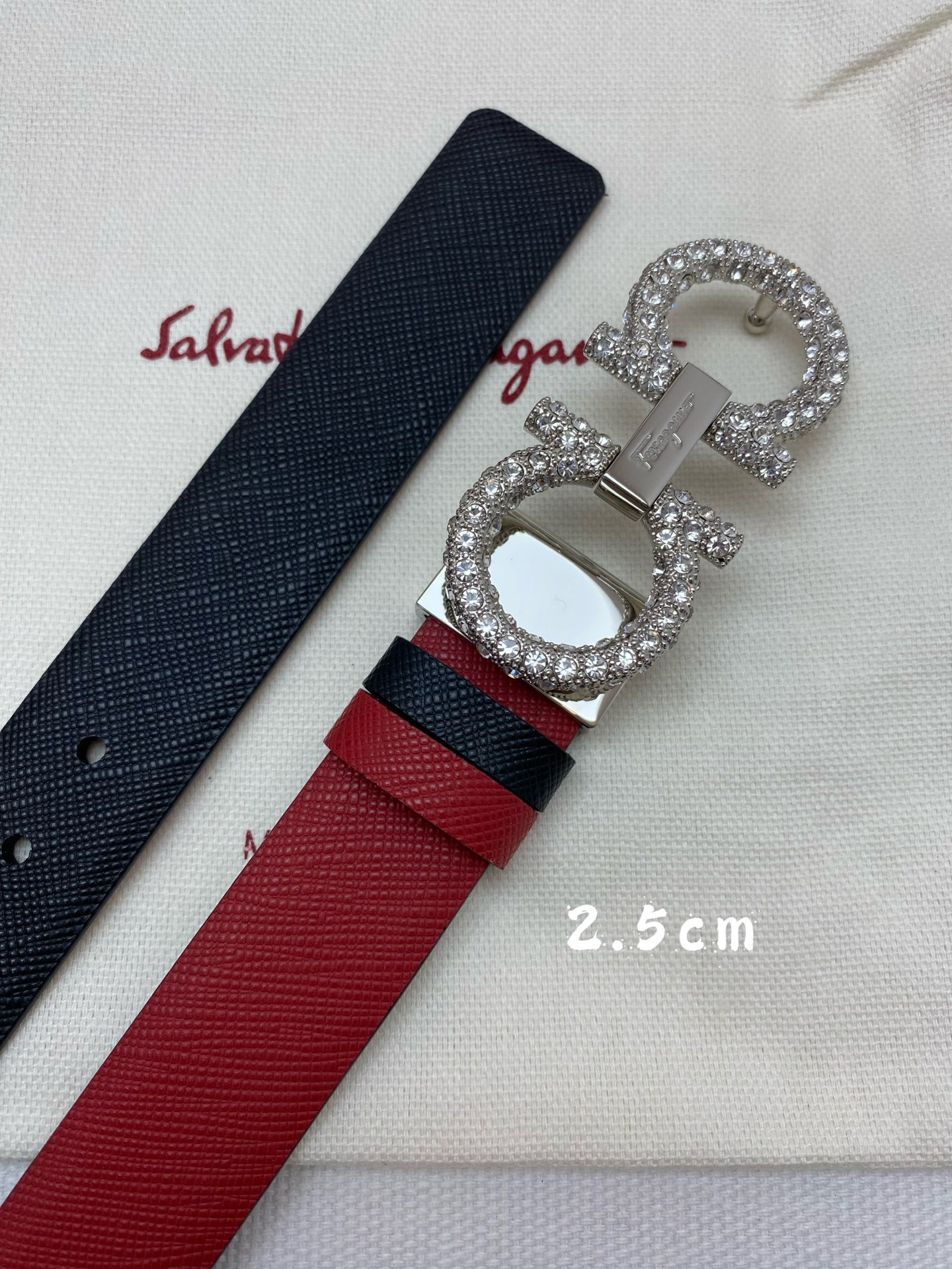 FERRAGAMO 페레가모 FW2023 HUG 나파 가죽 토트백 5