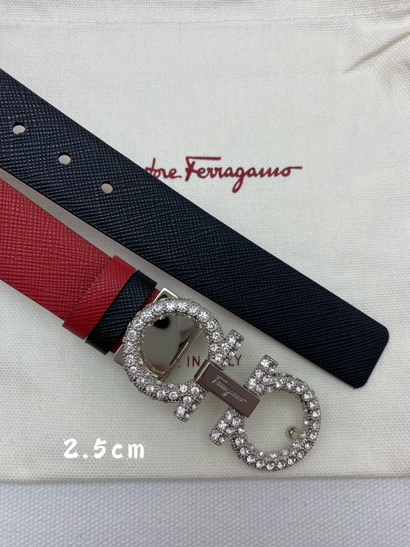 FERRAGAMO 페레가모 FW2023 HUG 나파 가죽 토트백 1