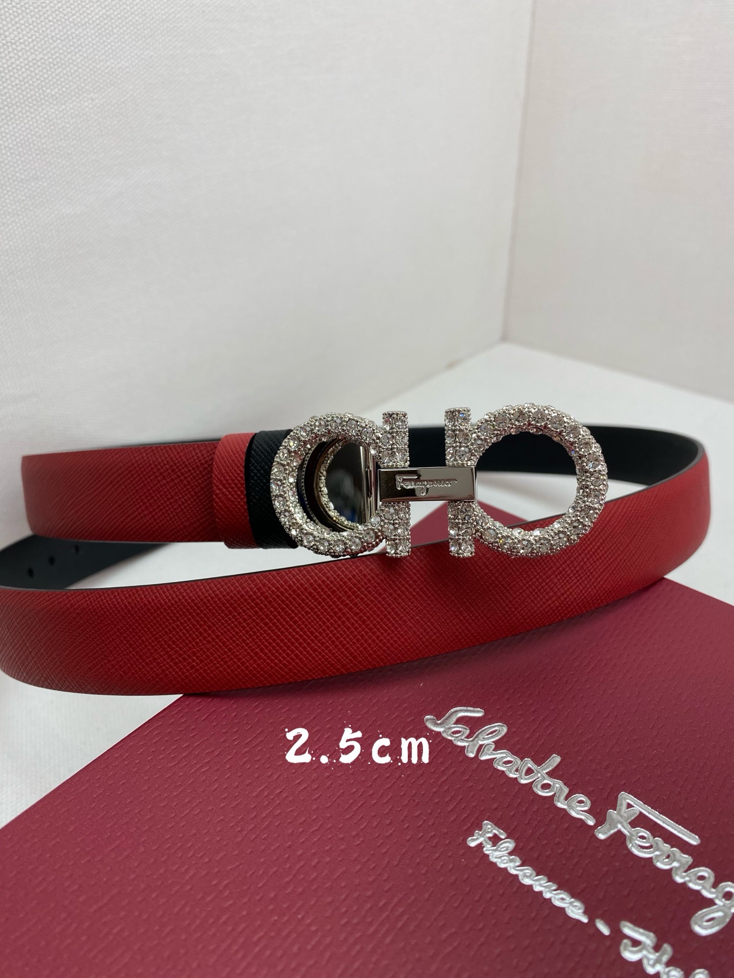 FERRAGAMO 페레가모 FW2023 HUG 나파 가죽 토트백 2