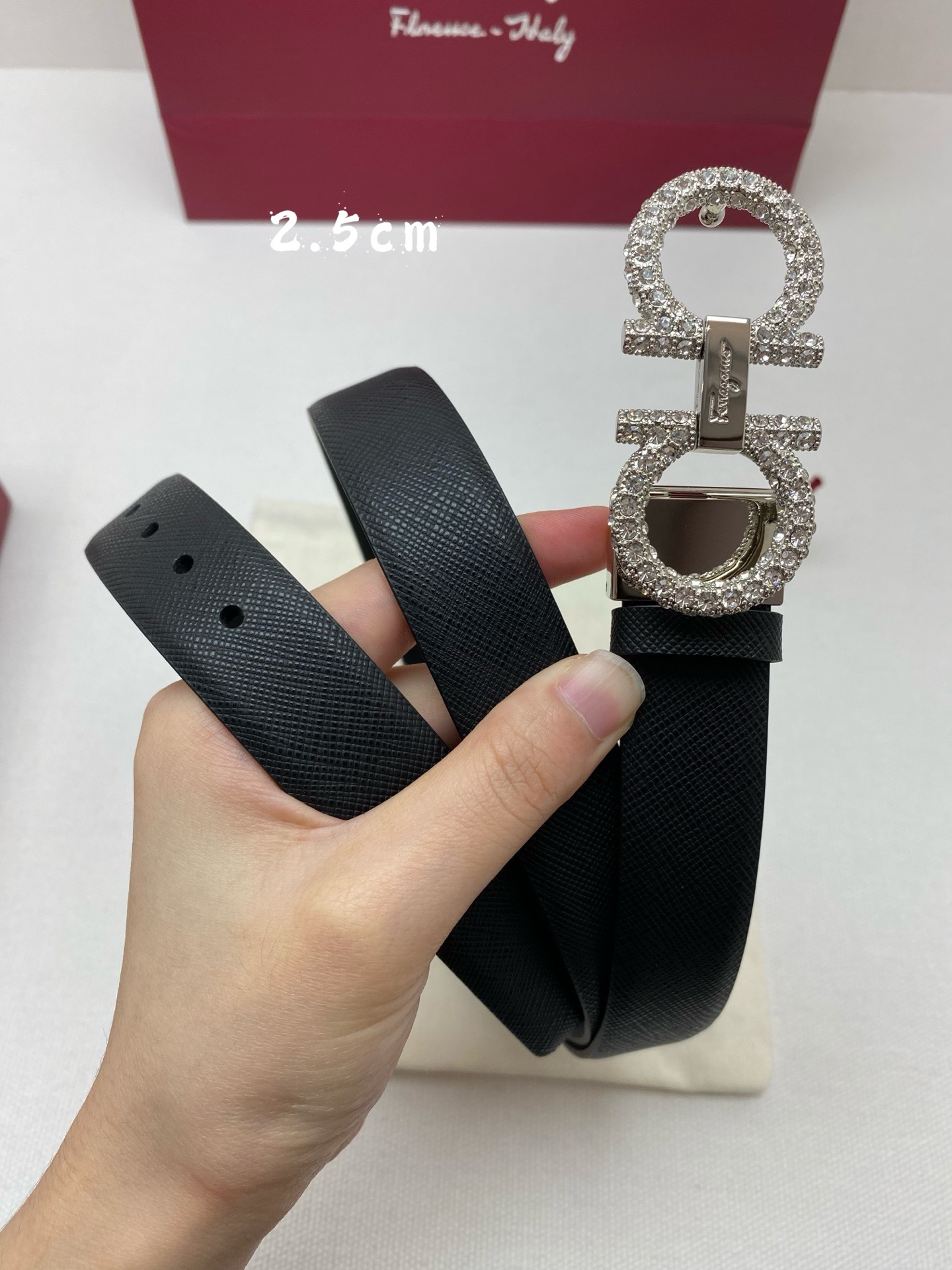 FERRAGAMO 페레가모 FW2023 HUG 나파 가죽 토트백 11