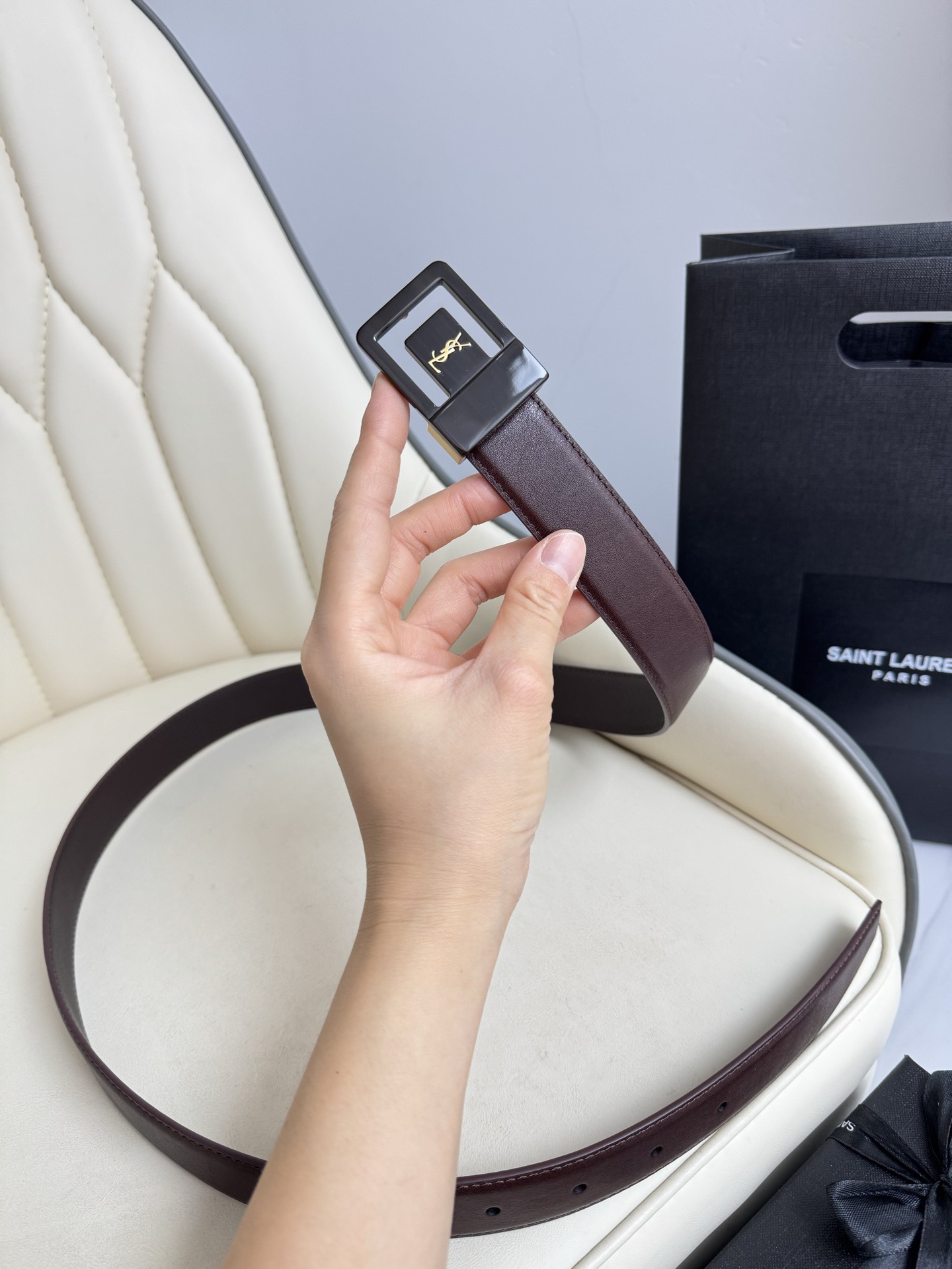 FERRAGAMO 페레가모 FW2023 HUG 나파 가죽 토트백 8