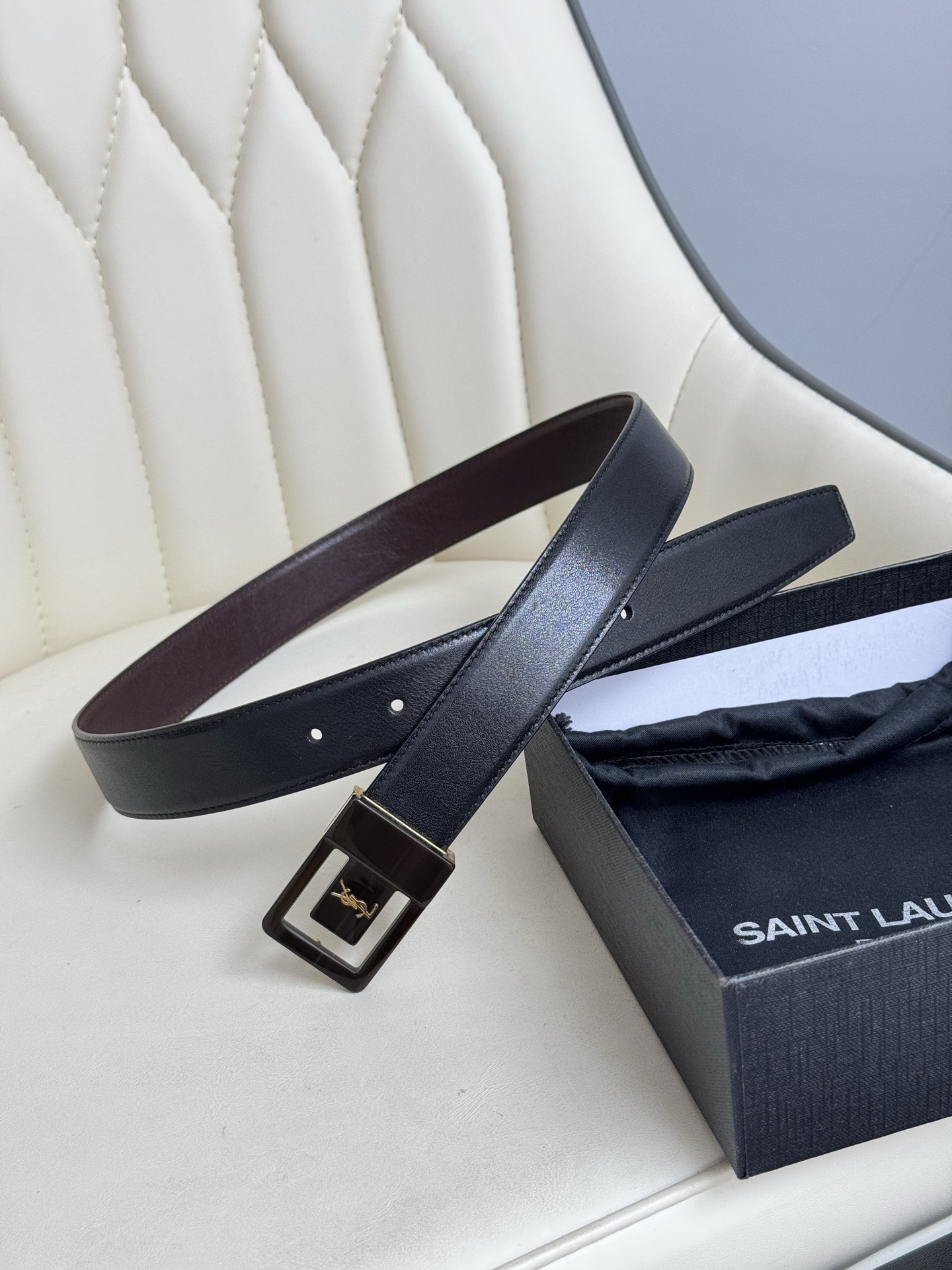 FERRAGAMO 페레가모 FW2023 HUG 나파 가죽 토트백 11