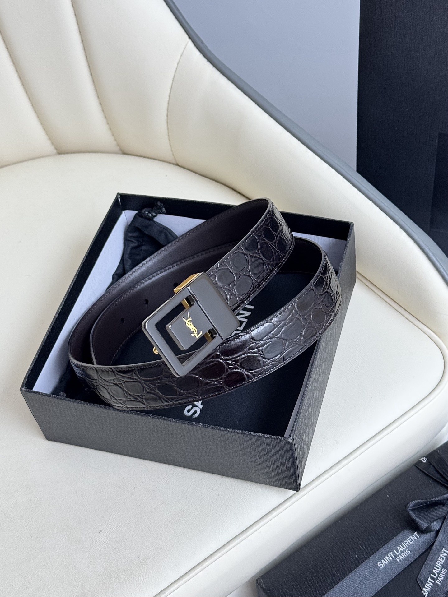 Saint Laurent 생로랑 남녀공용 가죽 벨트 1