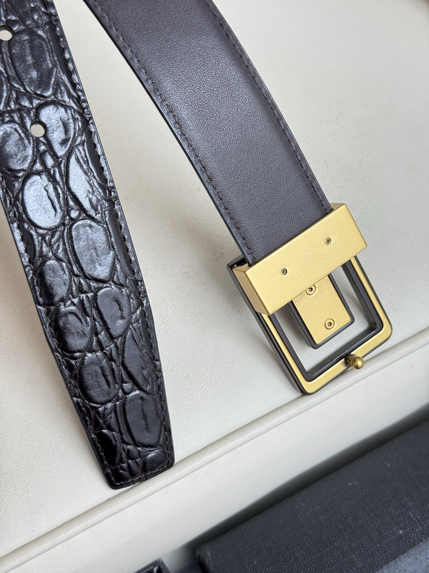 Ferragamo 살바토레 페라가모 FW2023 Gancino 블랙 토트백 4