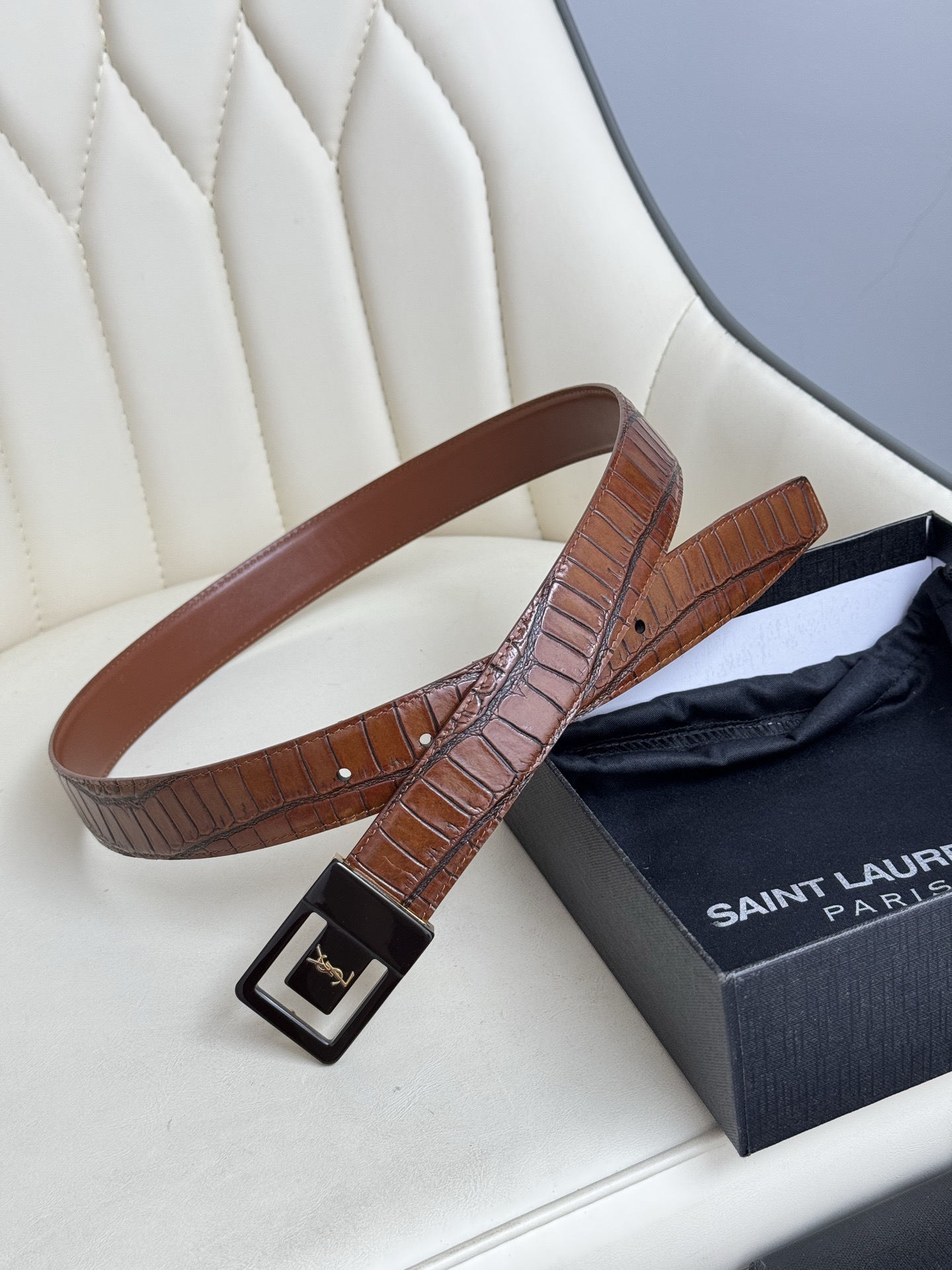 Ferragamo 살바토레 페라가모 FW2023 Gancino 블랙 토트백 2