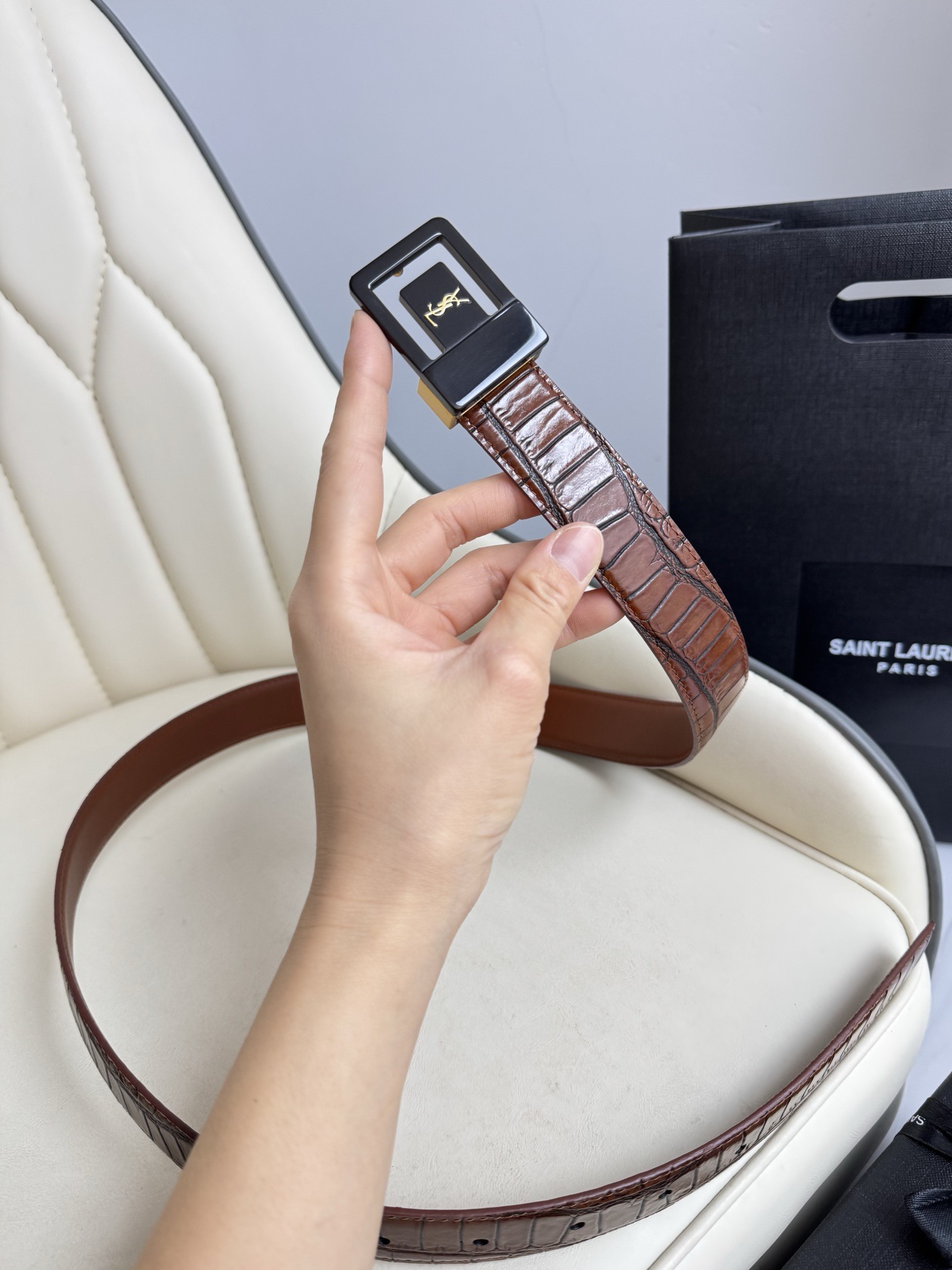 Ferragamo 살바토레 페라가모 FW2023 Gancino 블랙 토트백 3