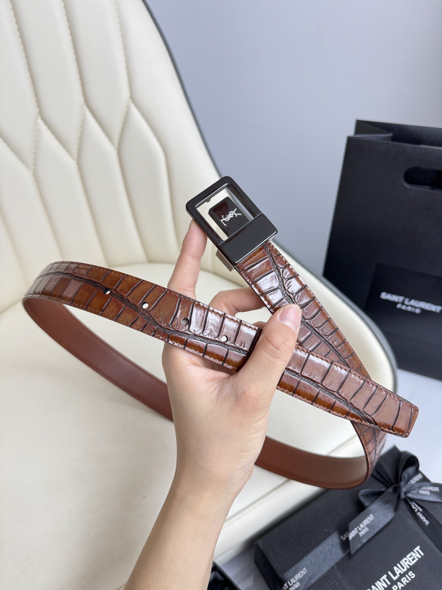 Ferragamo 살바토레 페라가모 FW2023 Gancino 블랙 토트백 10