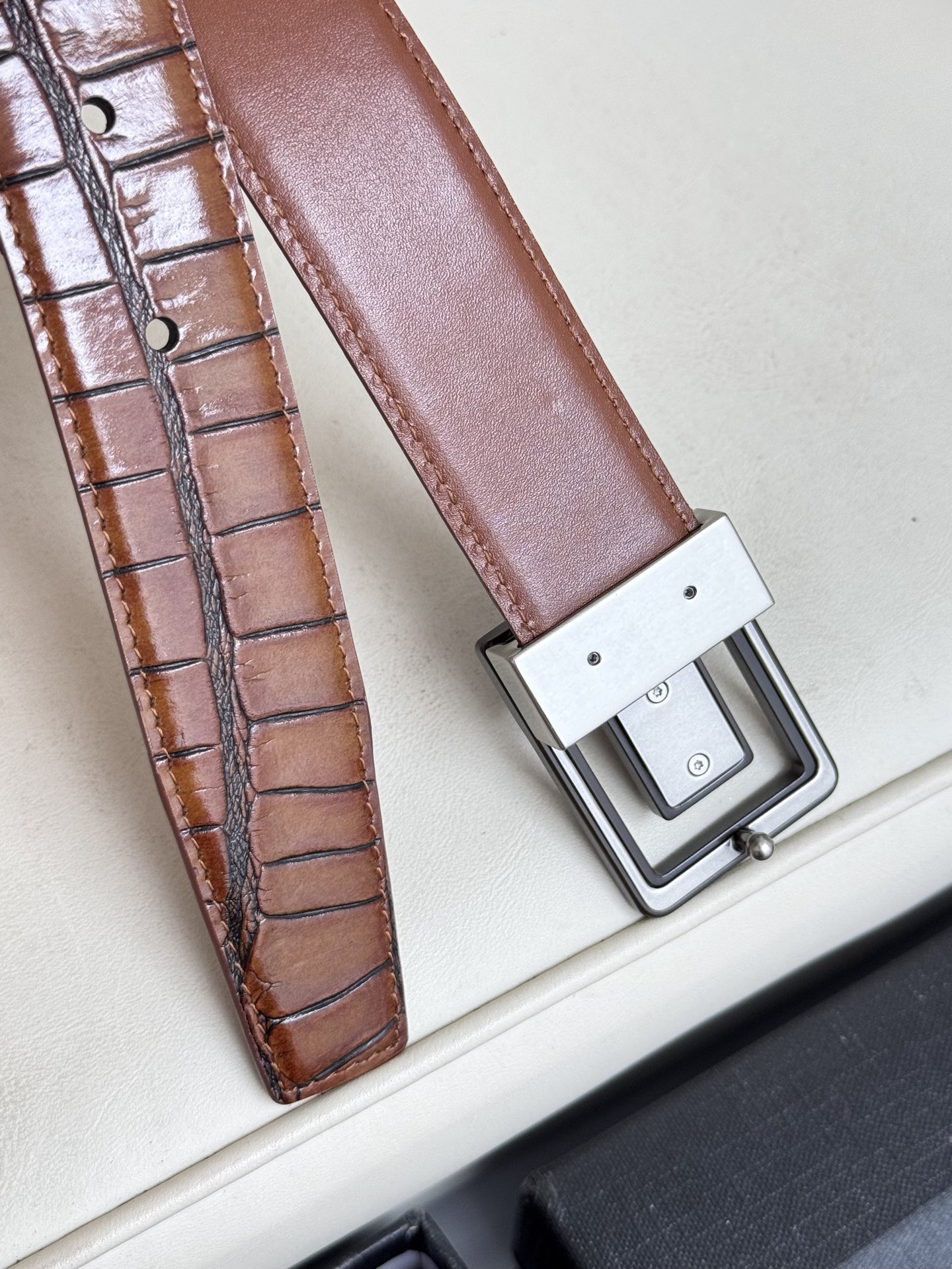 Saint Laurent 생로랑 남녀공용 가죽 벨트 5