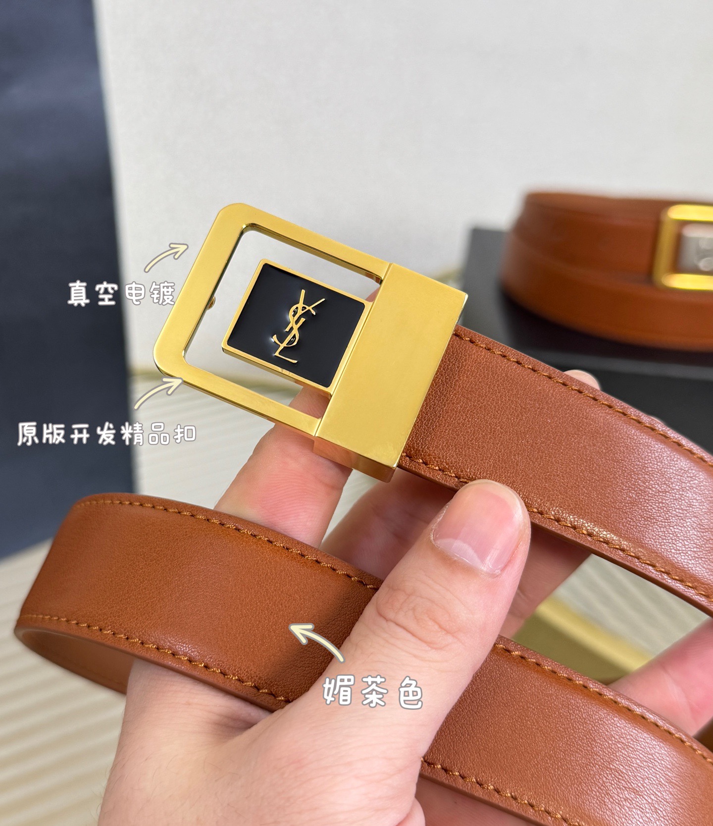 FERRAGAMO 페라가모 FW2023 Gancino 빈티지 가죽 핸드백 5