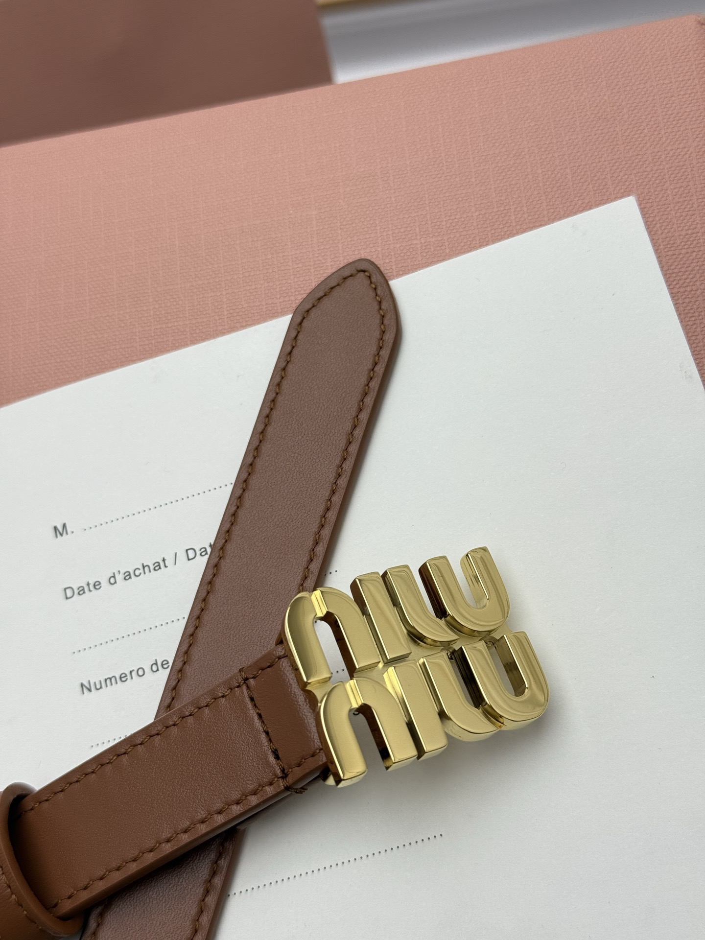 FERRAGAMO 살바토레 페라가모 FW2023 Gancino 장식 가죽 핸드백 5