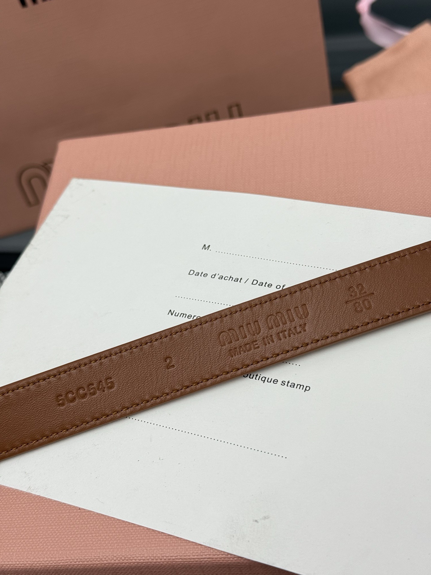 FERRAGAMO 살바토레 페라가모 FW2023 Gancino 장식 가죽 핸드백 6