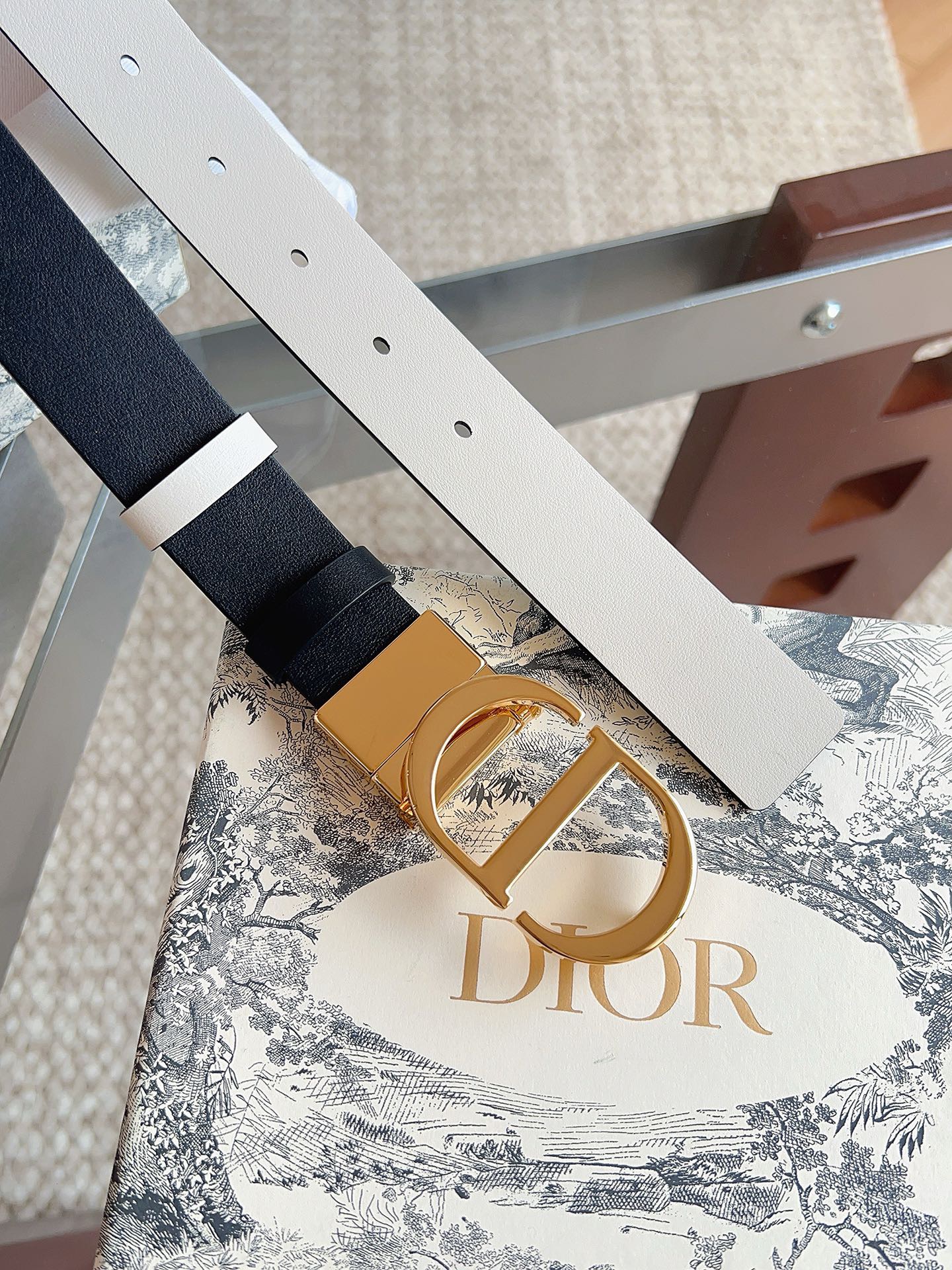 Dior 디올 30 Montaigne 양면 소가죽 벨트 7