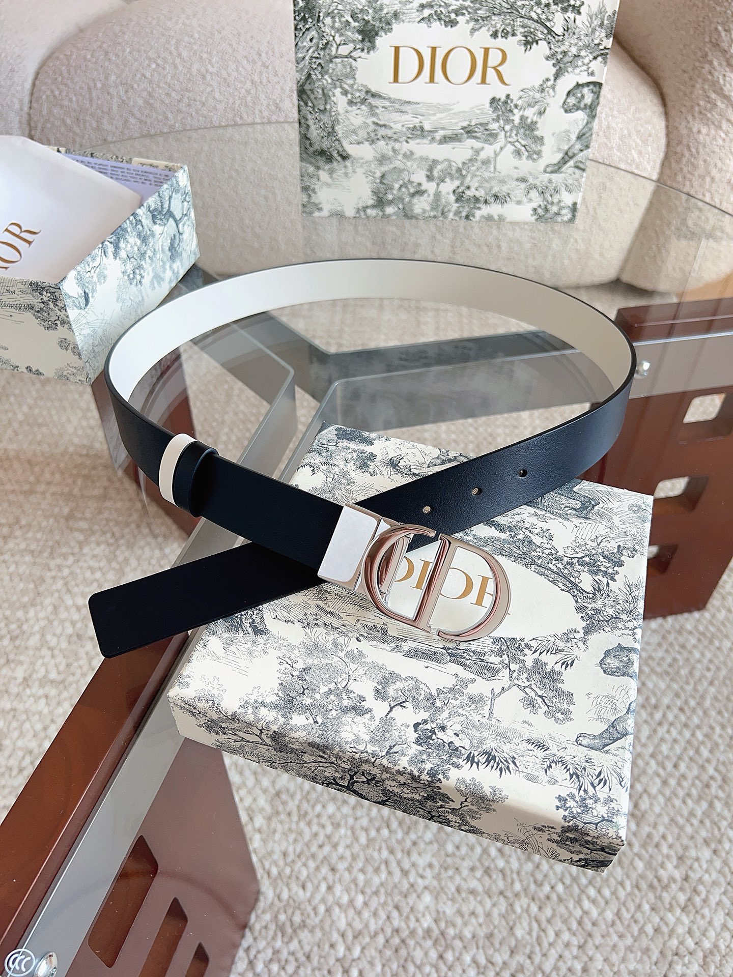 Dior 디올 30 Montaigne 양면 소가죽 벨트 7