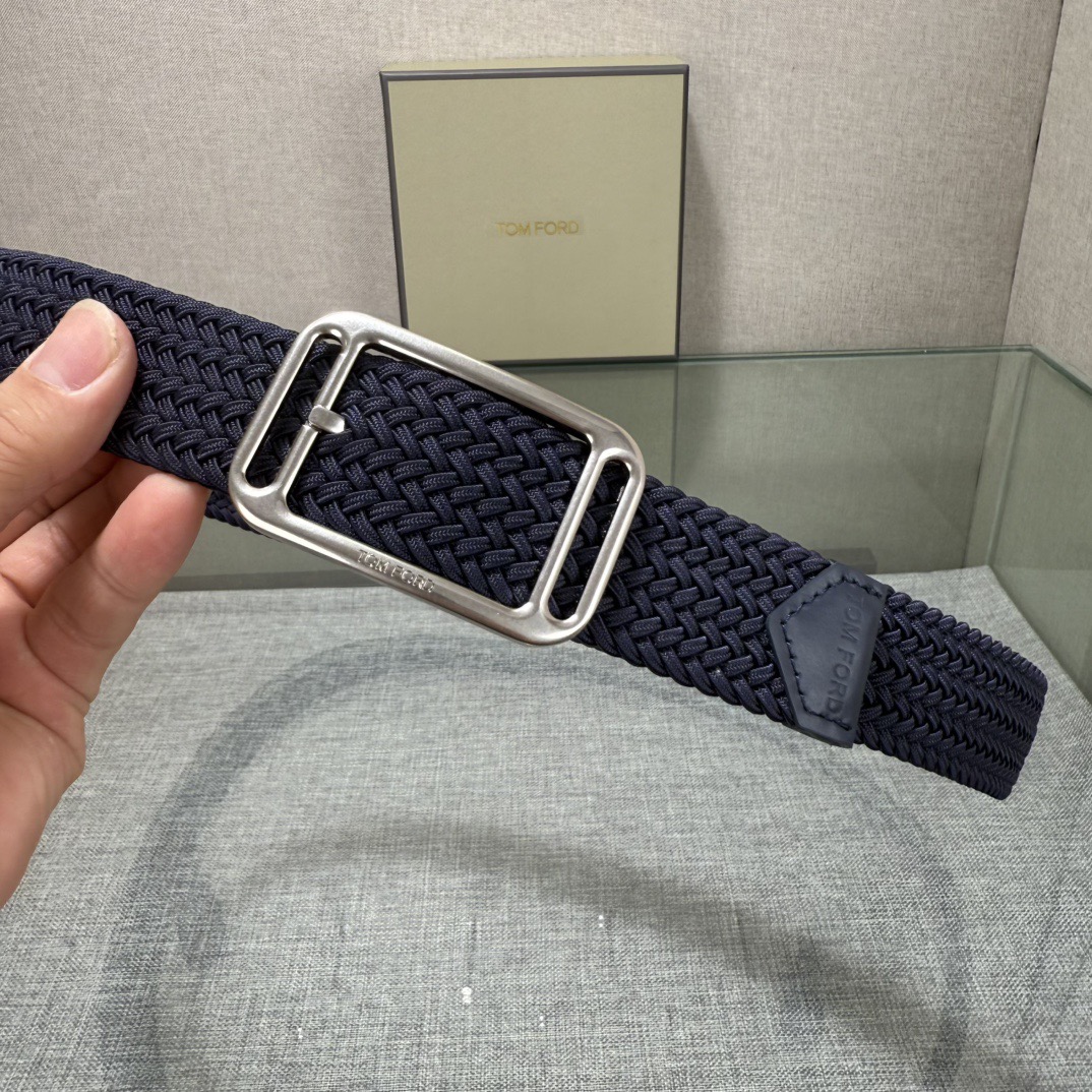 PRADA 프라다 FW2023 나일론 멀티포켓 토트백 10