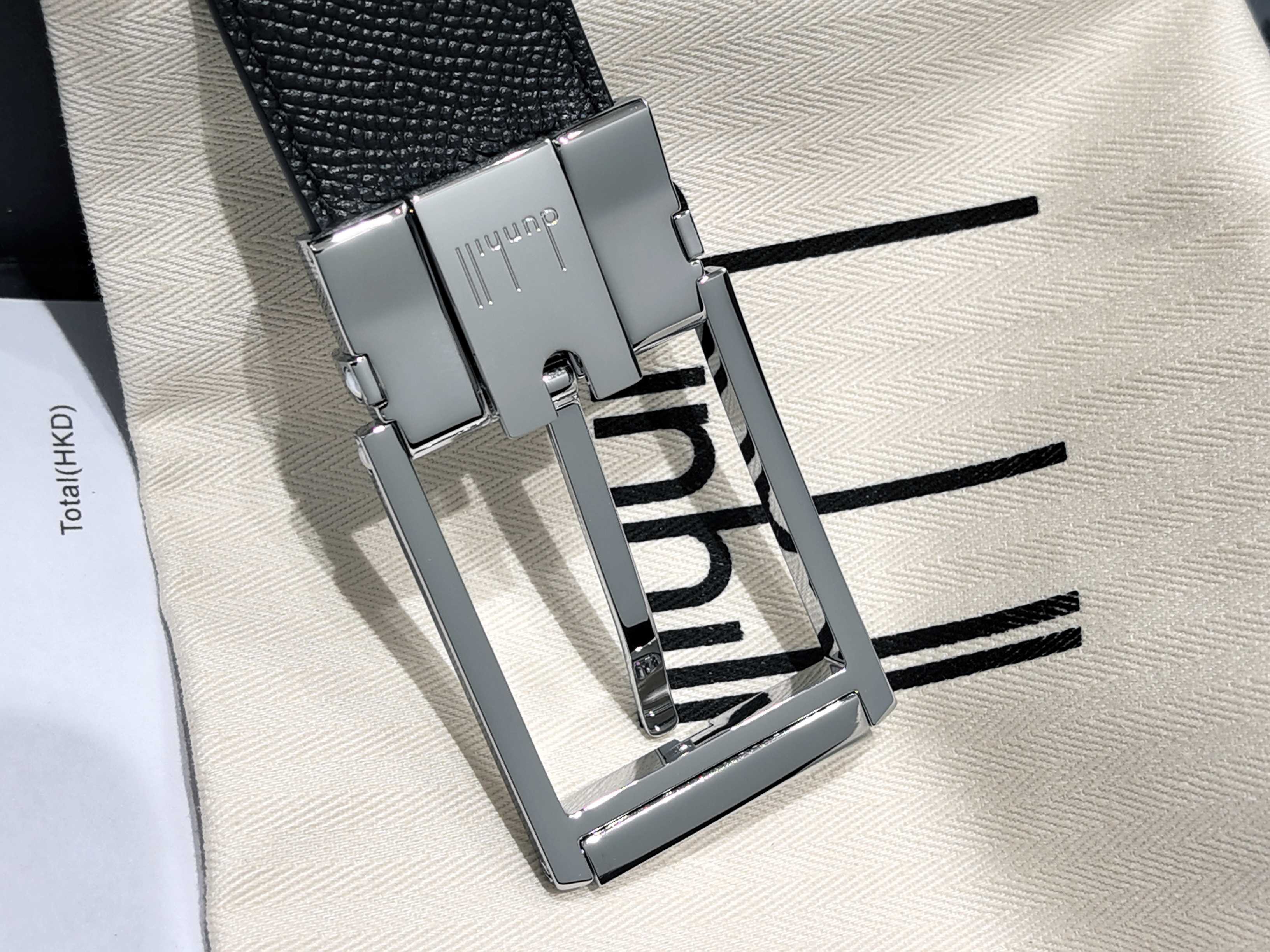 FERRAGAMO 페라가모 FW2023 Gancini 장식 중형 토트백 21