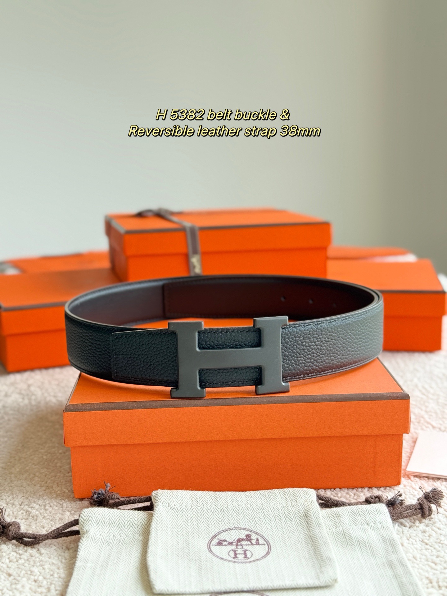 FERRAGAMO 페라가모 FW2023 Gancini 크로스백 3