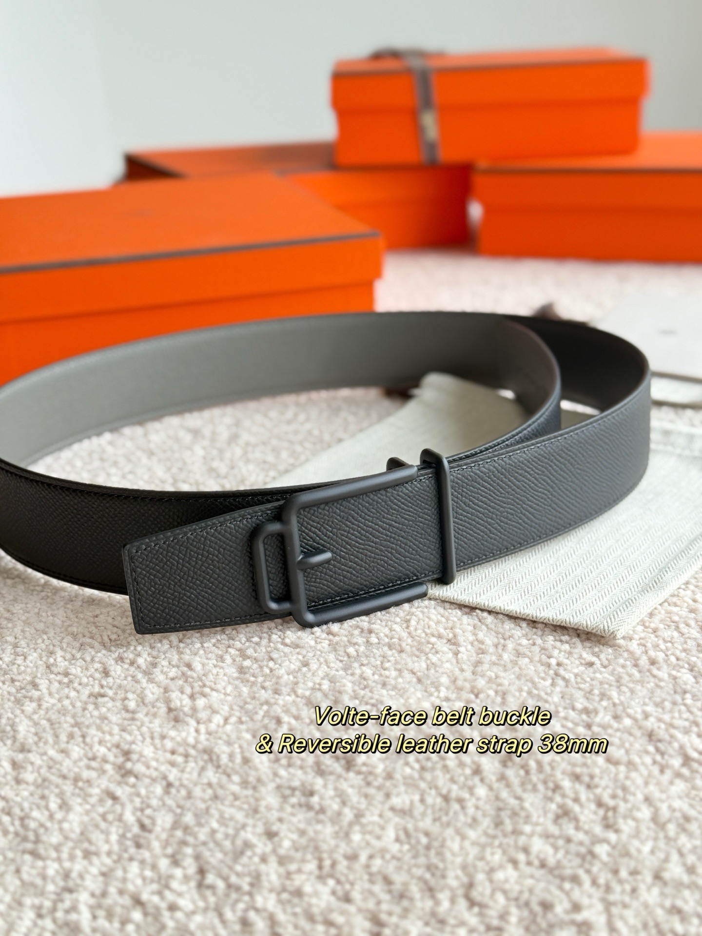 BV 보테가베네타 2025 가을 겨울 편직 가죽 의류 5