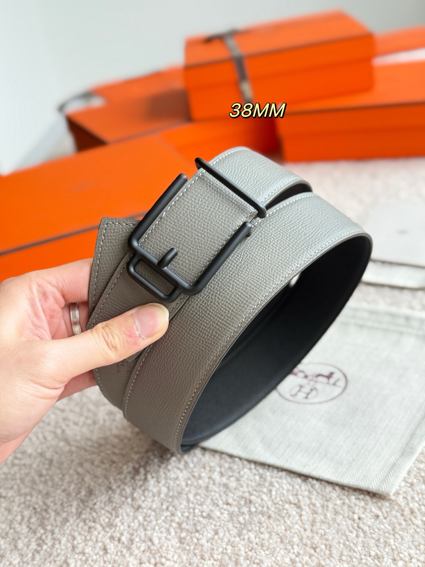 BV 보테가베네타 2025 가을 겨울 편직 가죽 의류 8