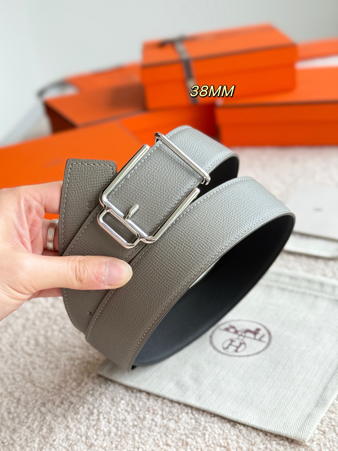 Louis Vuitton 루이비통 스네이크 패턴 자켓 4