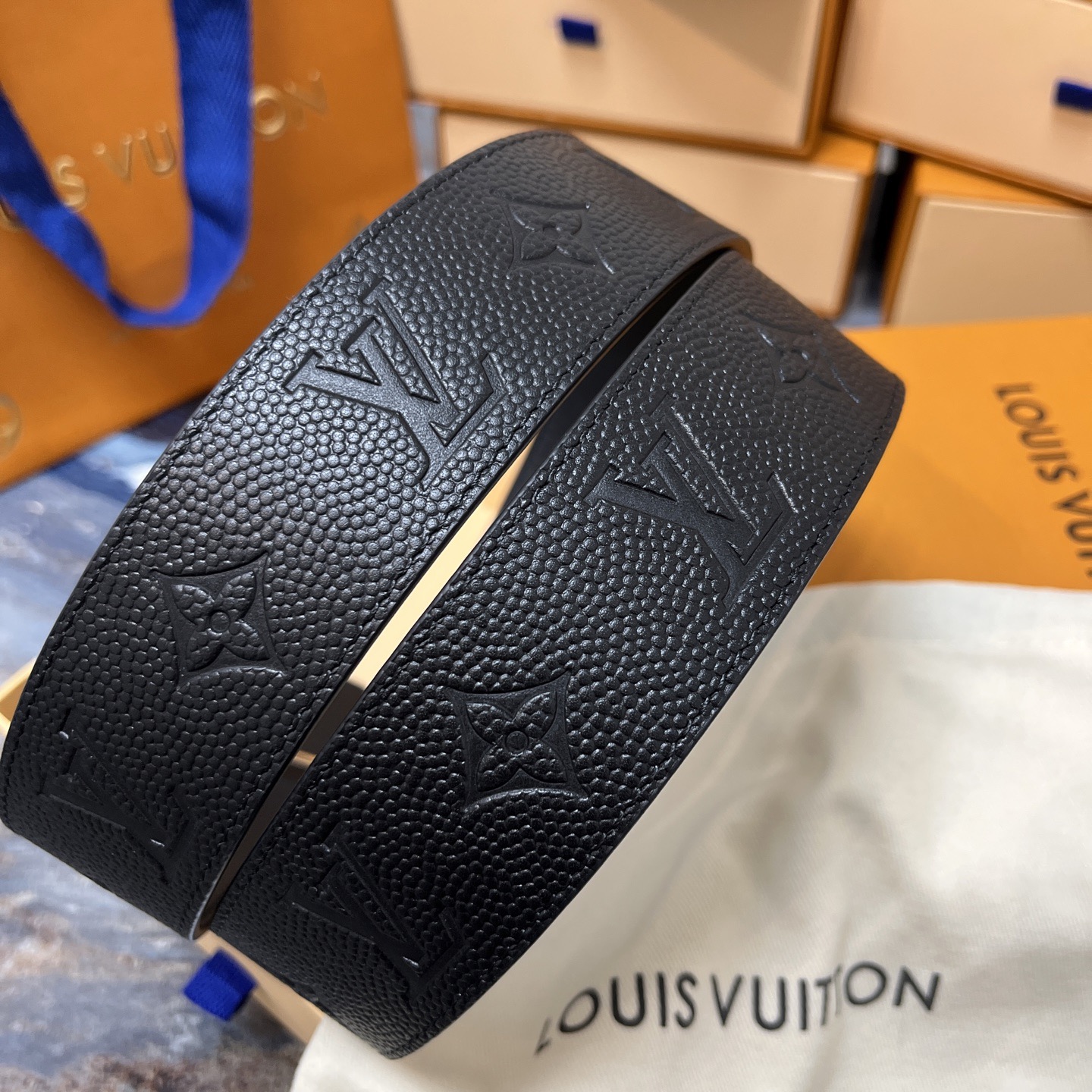 Louis Vuitton 루이비통 루이 비통 NBA 콜라보 블랙 소가죽 벨트 3