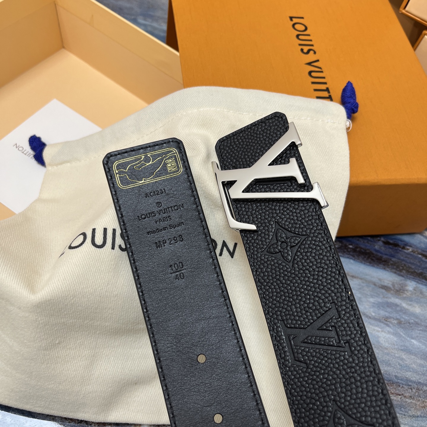 Louis Vuitton 루이비통 루이 비통 NBA 콜라보 블랙 소가죽 벨트 5