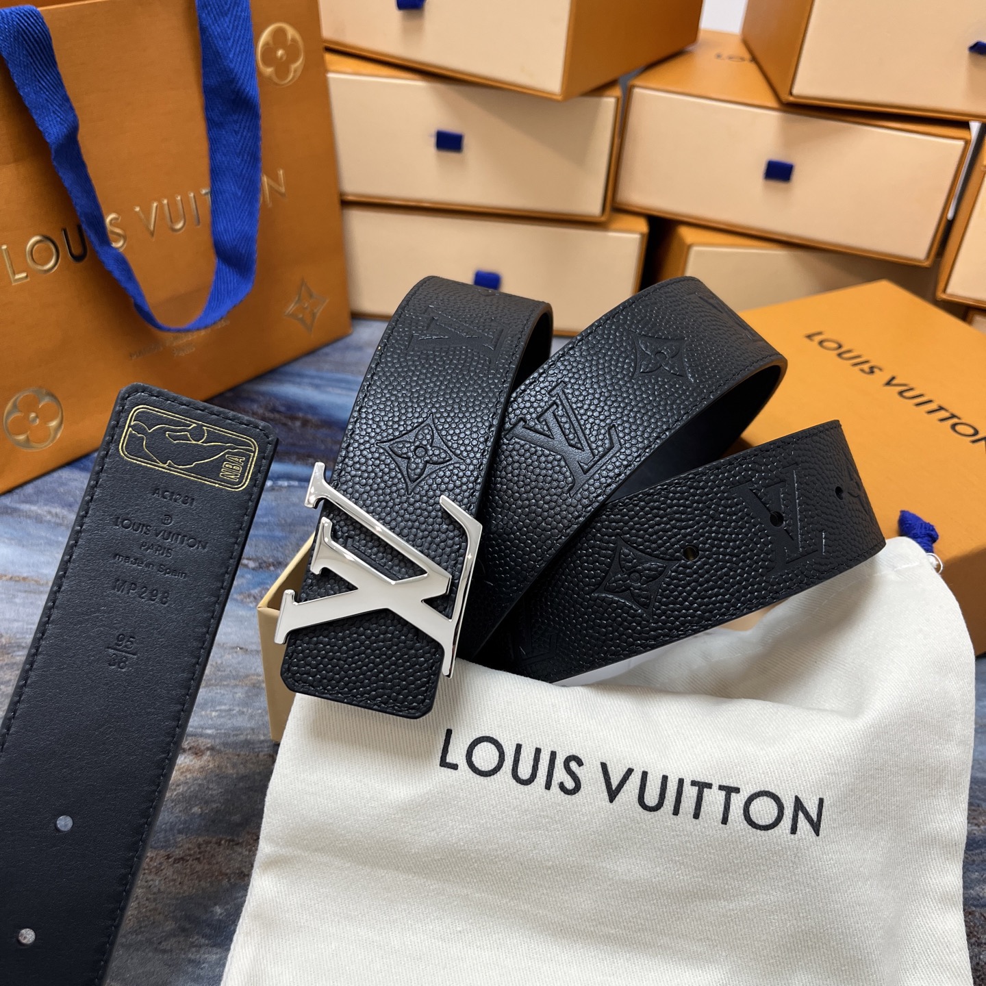 Louis Vuitton 루이비통 루이 비통 NBA 콜라보 블랙 소가죽 벨트 7