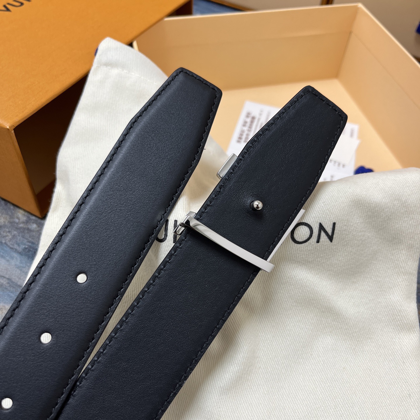 Gucci 구찌 은색 양가죽 재킷 2