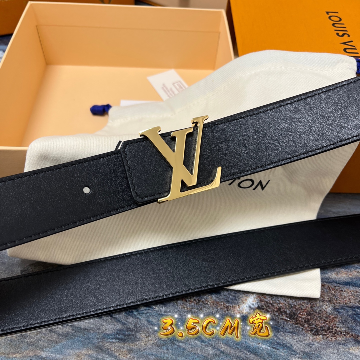 PRADA 프라다 FW2023 사피아노 가죽 크로스백 2