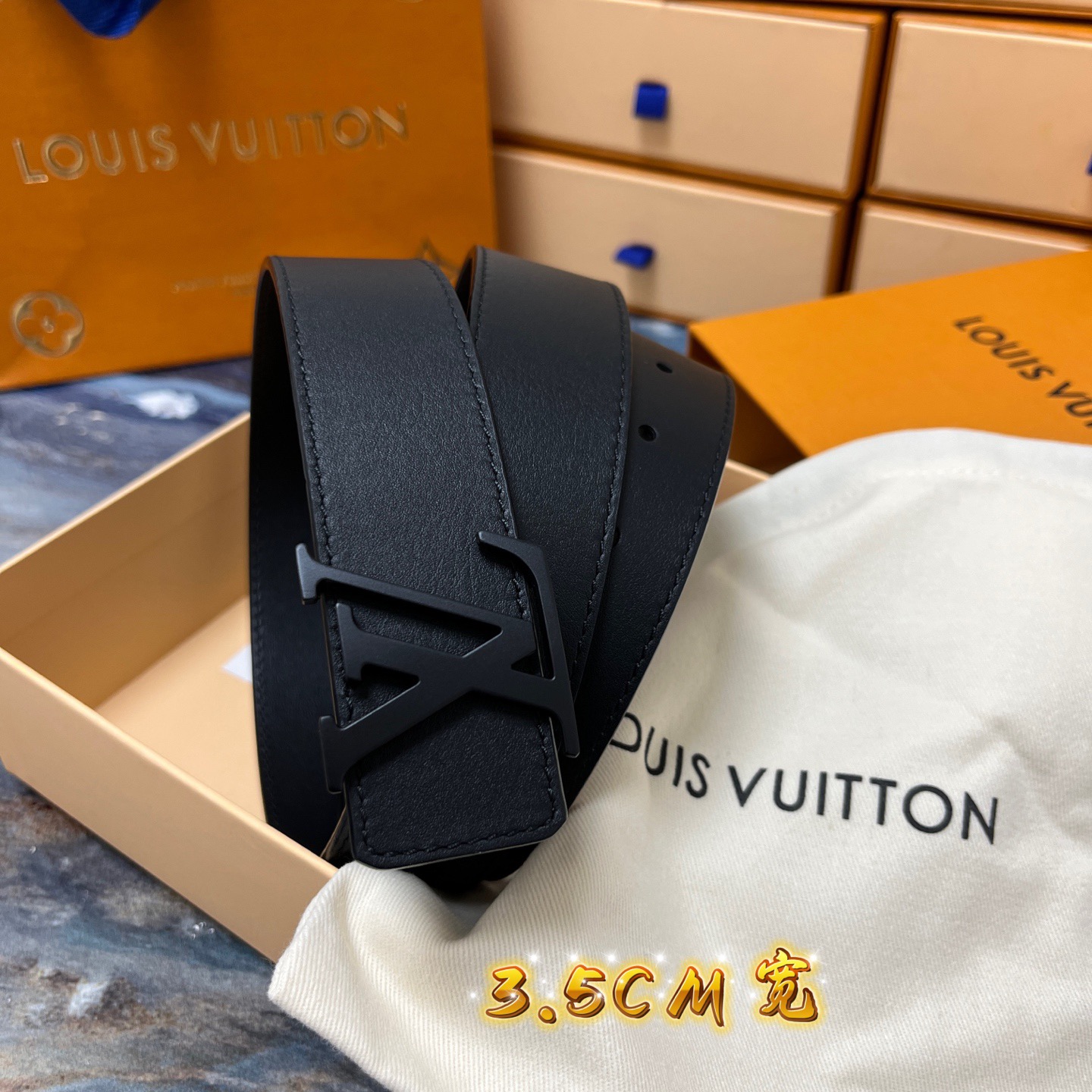 PRADA 프라다 FW2023 사피아노 가죽 크로스백 4