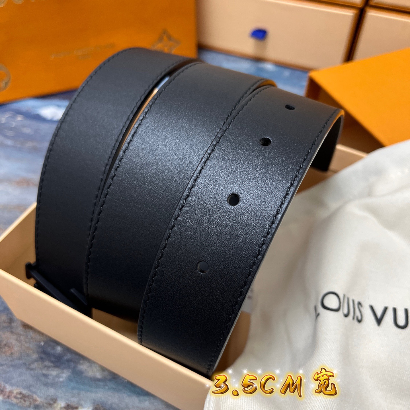 PRADA 프라다 FW2023 사피아노 가죽 크로스백 6