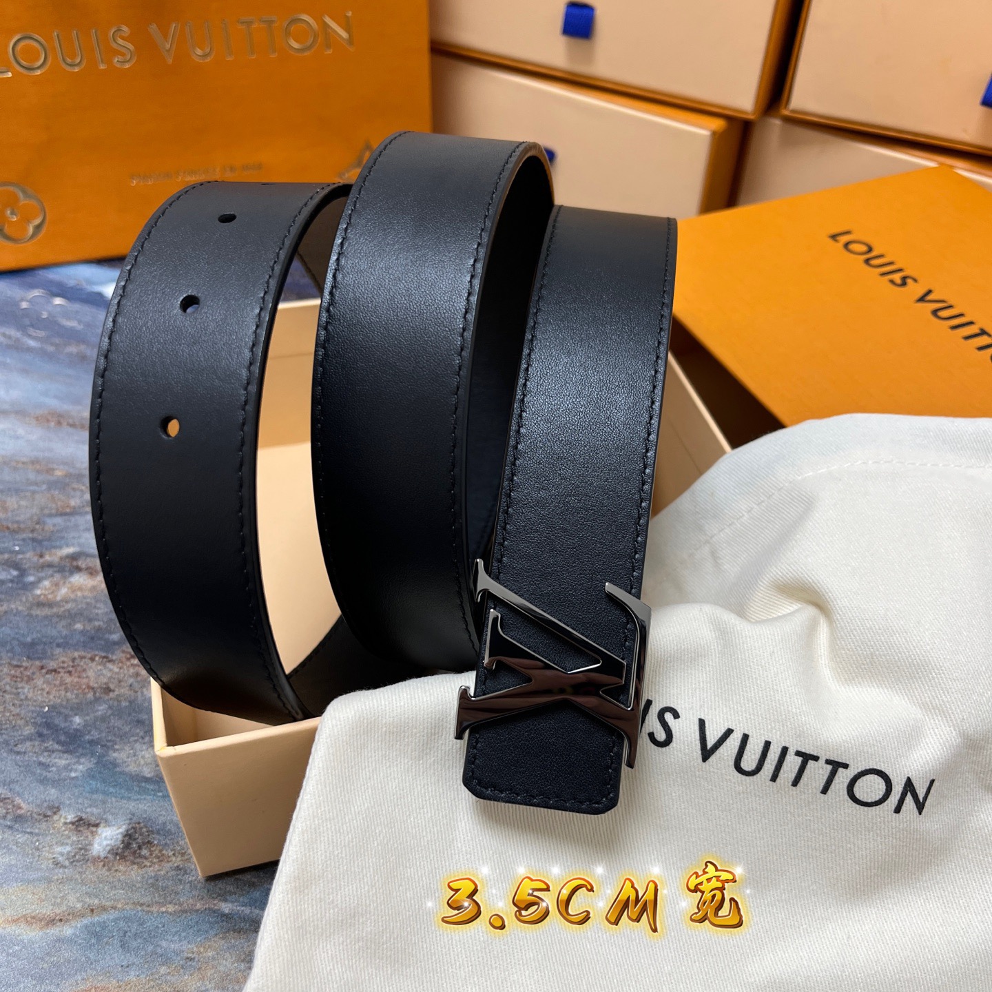 PRADA 프라다 FW2023 사피아노 가죽 크로스백 11