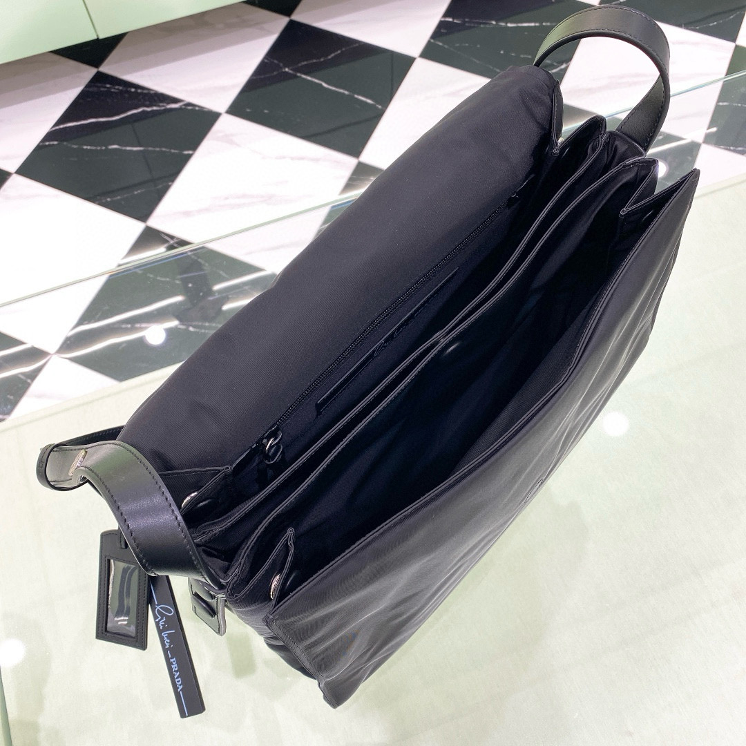 PRADA 프라다 FW2023 사피아노 가죽 크로스백 2