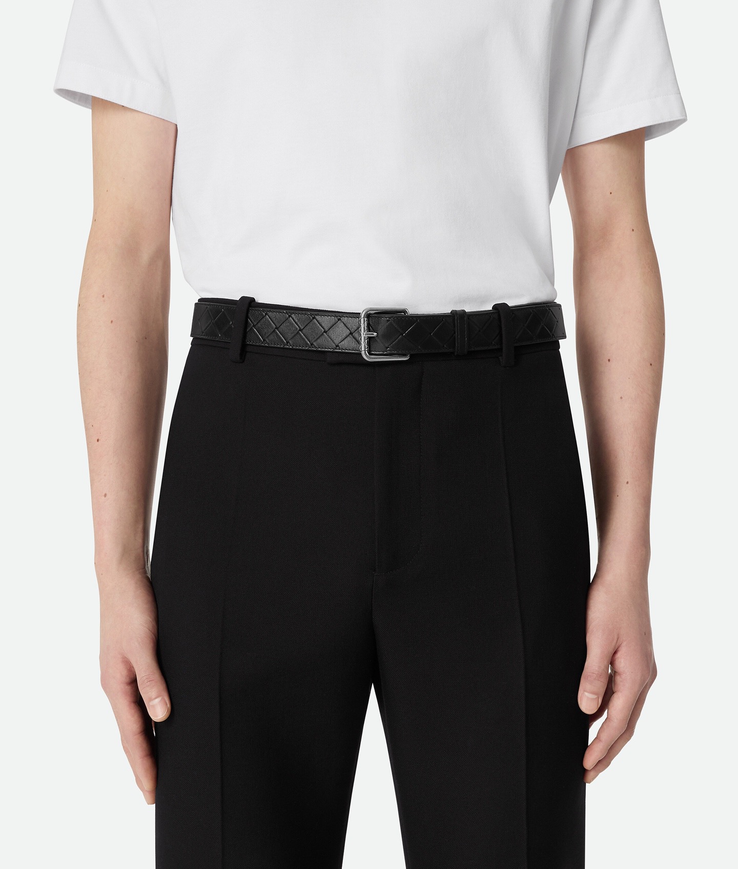 PRADA 프라다 FW2023 사피아노 가죽 크로스백 4