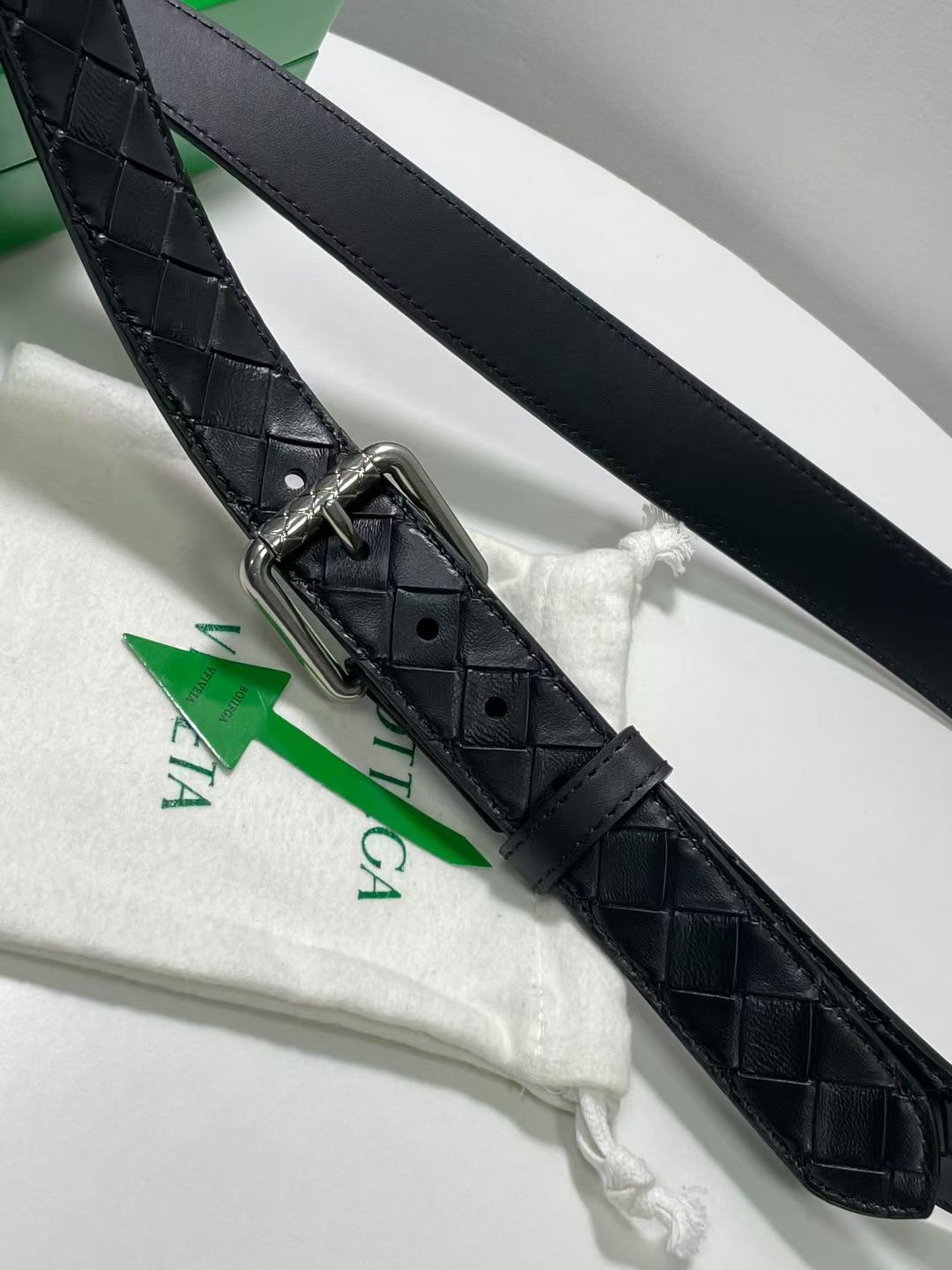 Bottega Veneta 보테가베네타 보테가 베네타 인트레치아토 송아지가죽 벨트 9