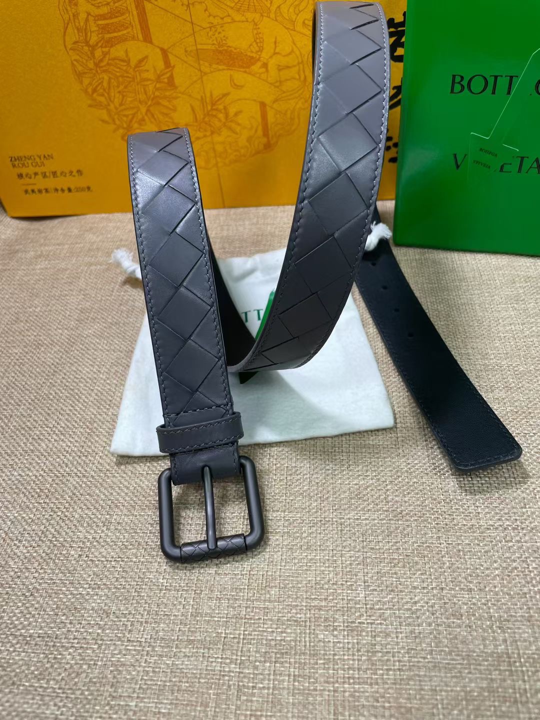 Bottega Veneta 보테가베네타 보테가 베네타 인트레치아토 송아지가죽 벨트 10