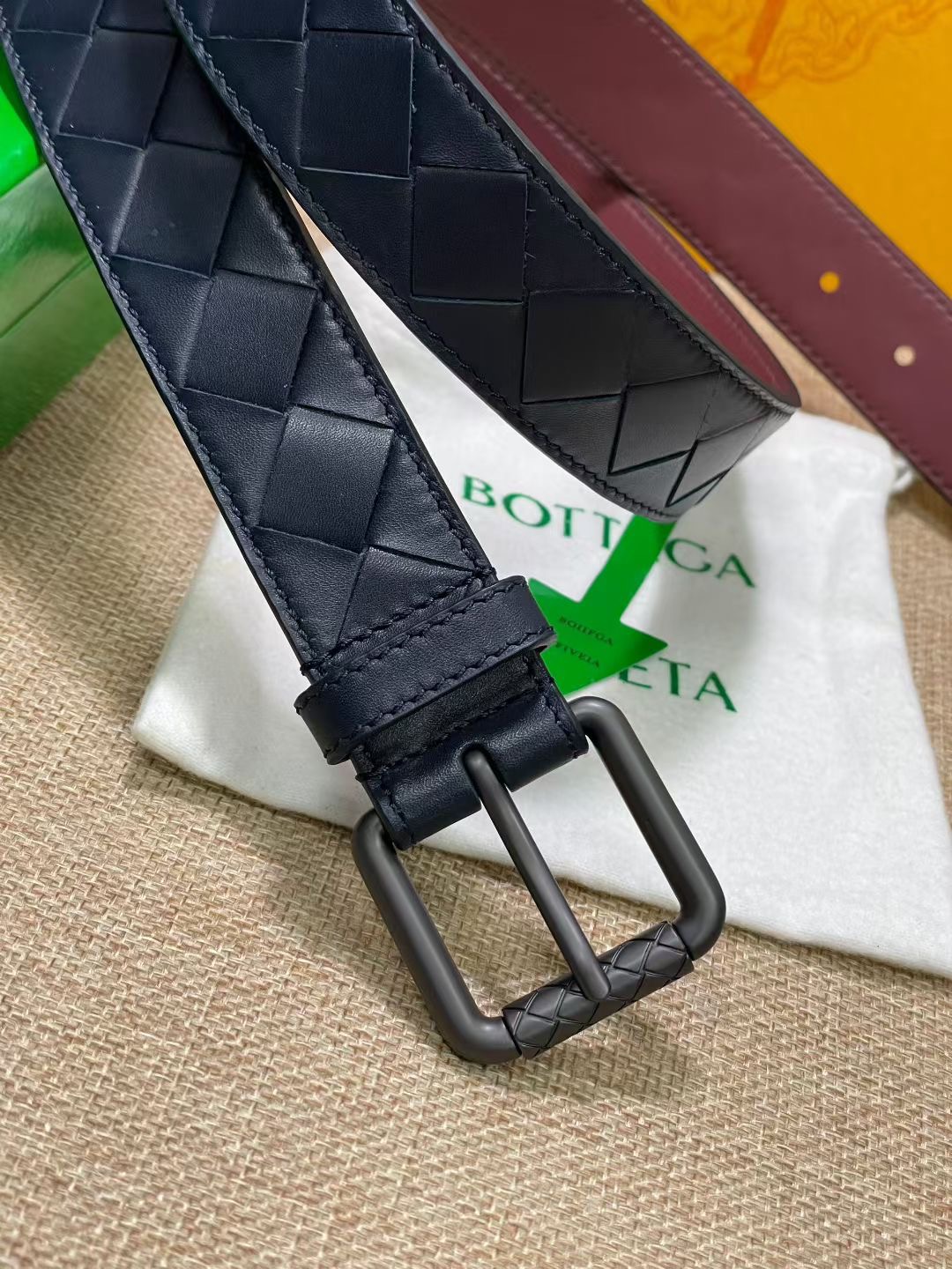 Bottega Veneta 보테가베네타 보테가 베네타 인트레치아토 송아지가죽 벨트 9