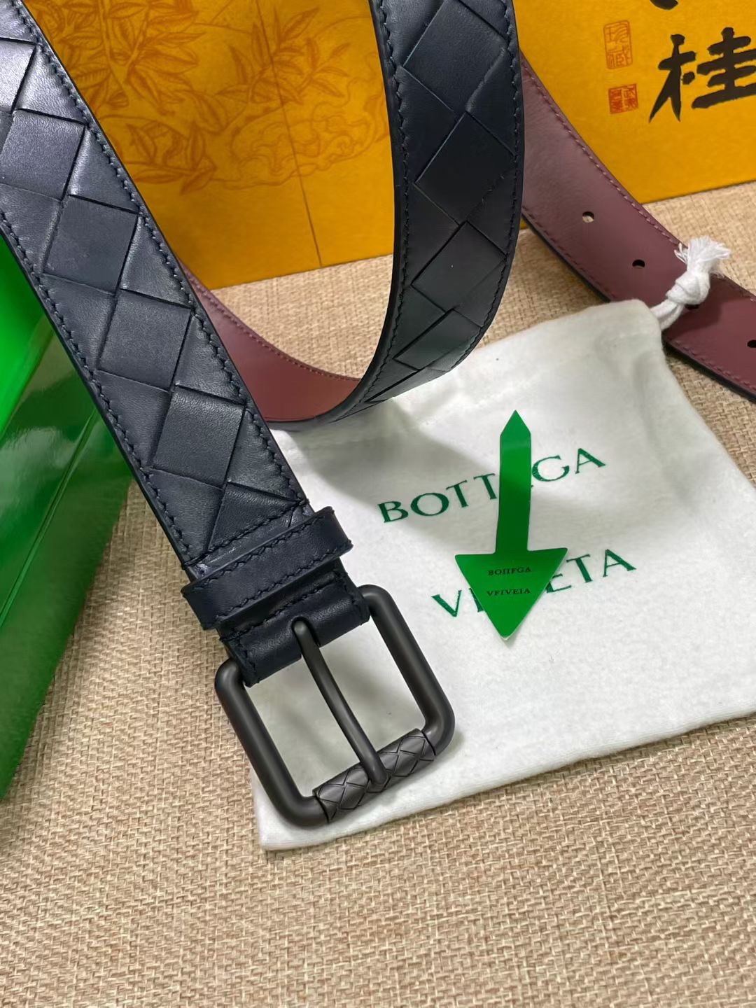 Bottega Veneta 보테가베네타 보테가 베네타 인트레치아토 송아지가죽 벨트 10