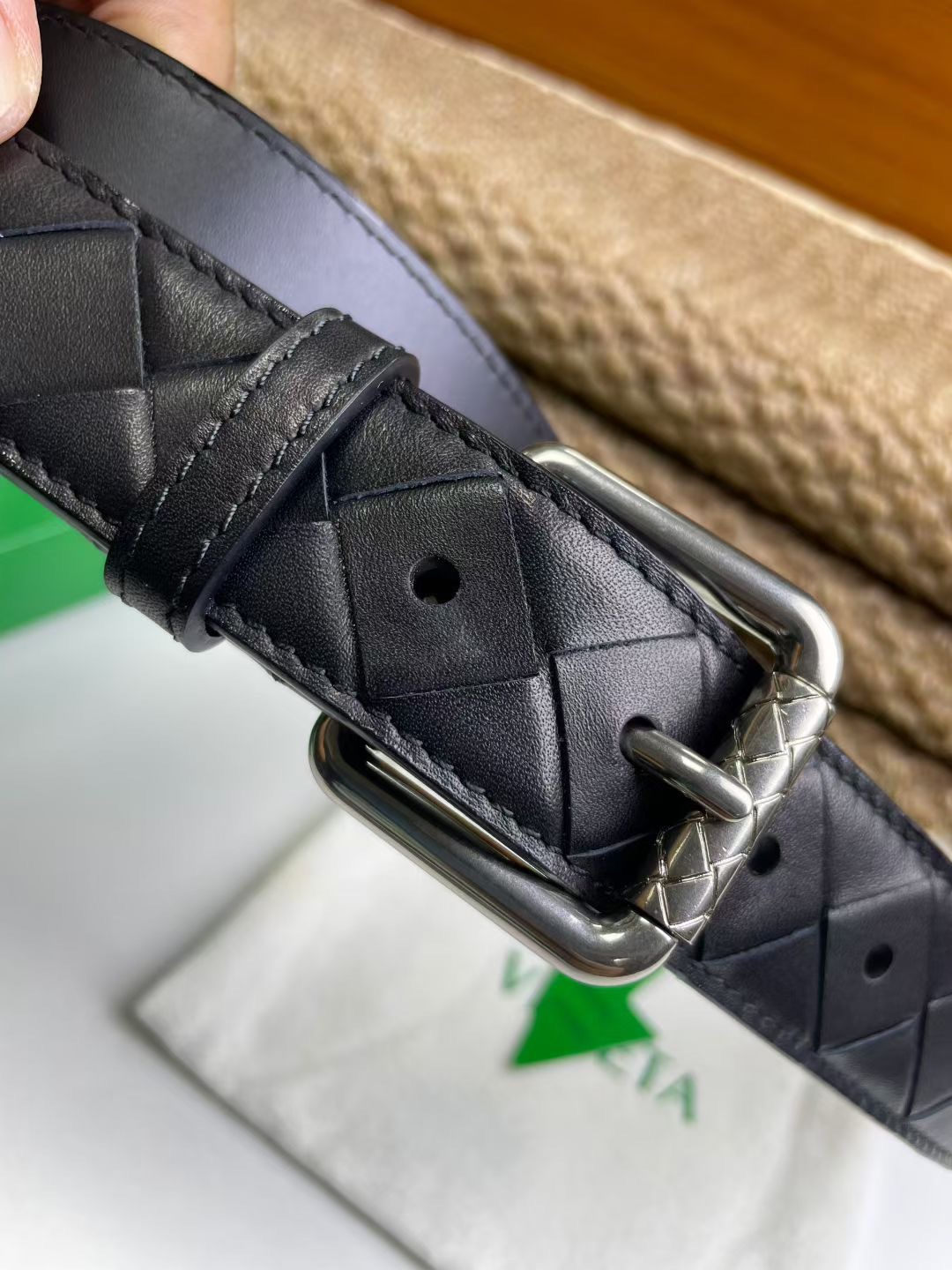 Prada 프라다 Cini 리나일론 미니 메신저백 24