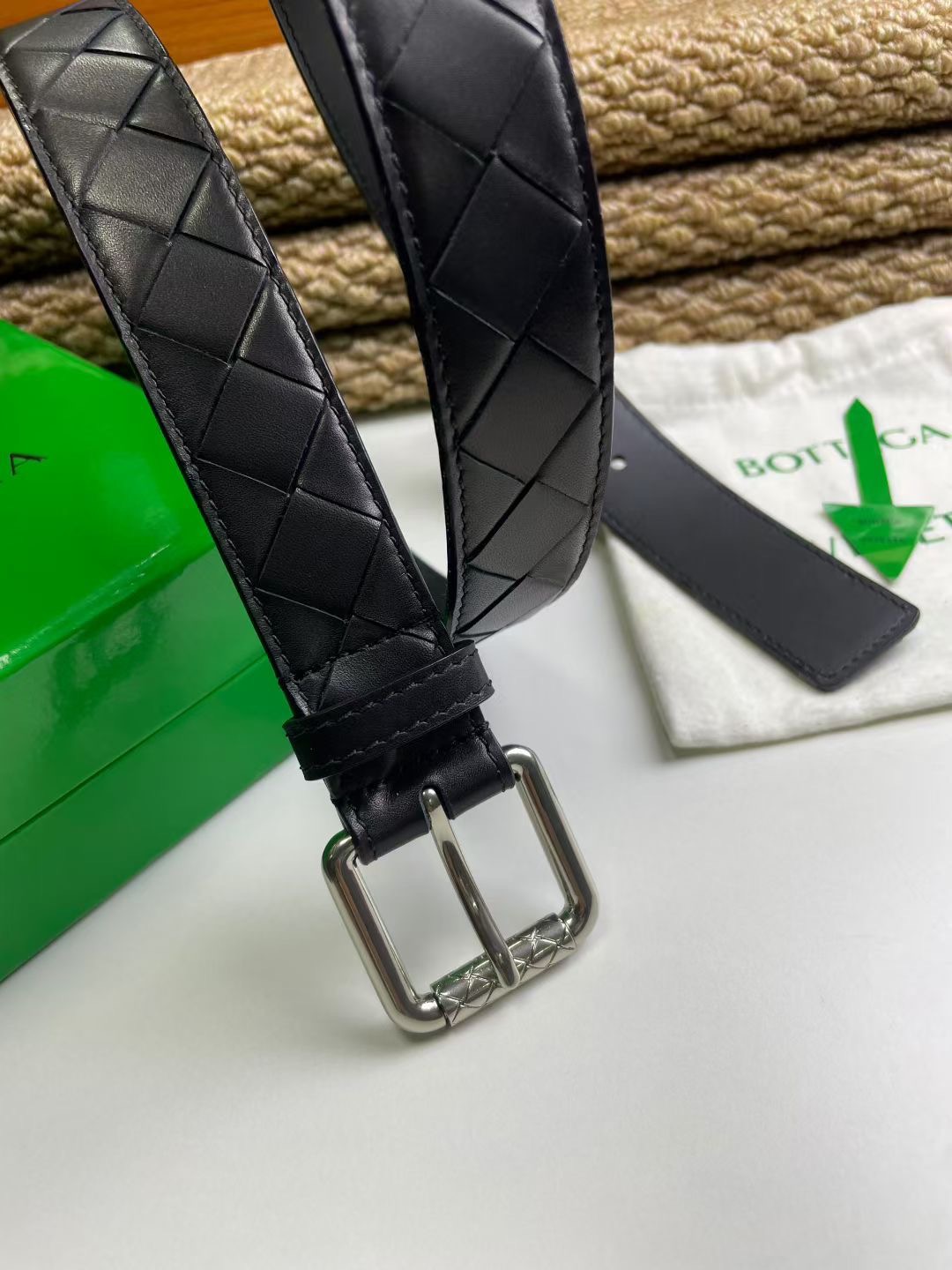 Prada 프라다 Cini 리나일론 미니 메신저백 25