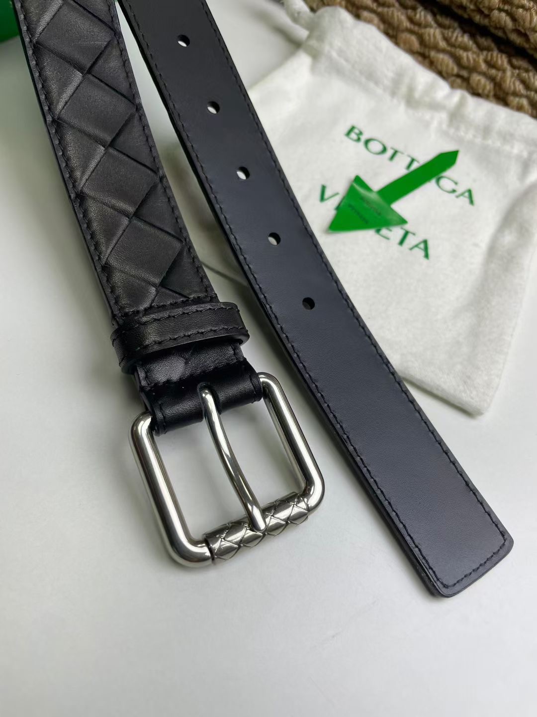 Prada 프라다 Cini 리나일론 미니 메신저백 1