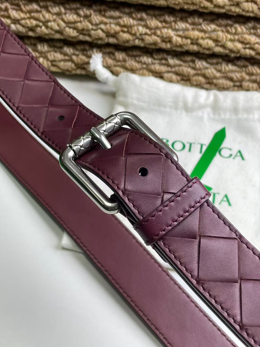 Bottega Veneta 보테가베네타 보테가 베네타 수공编织 소가죽 벨트 1